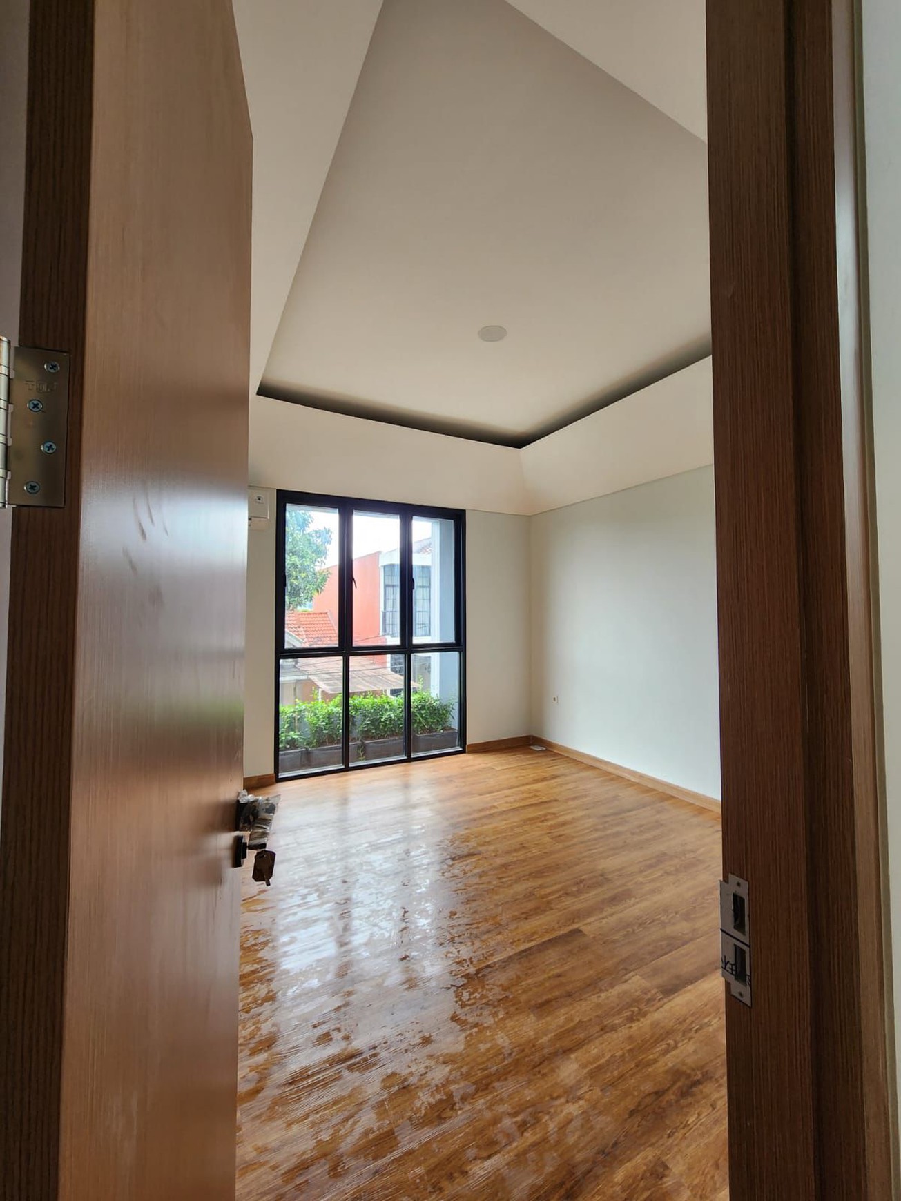 Rumah Bagus Di Graha Raya Bintaro, Plumeria Residence