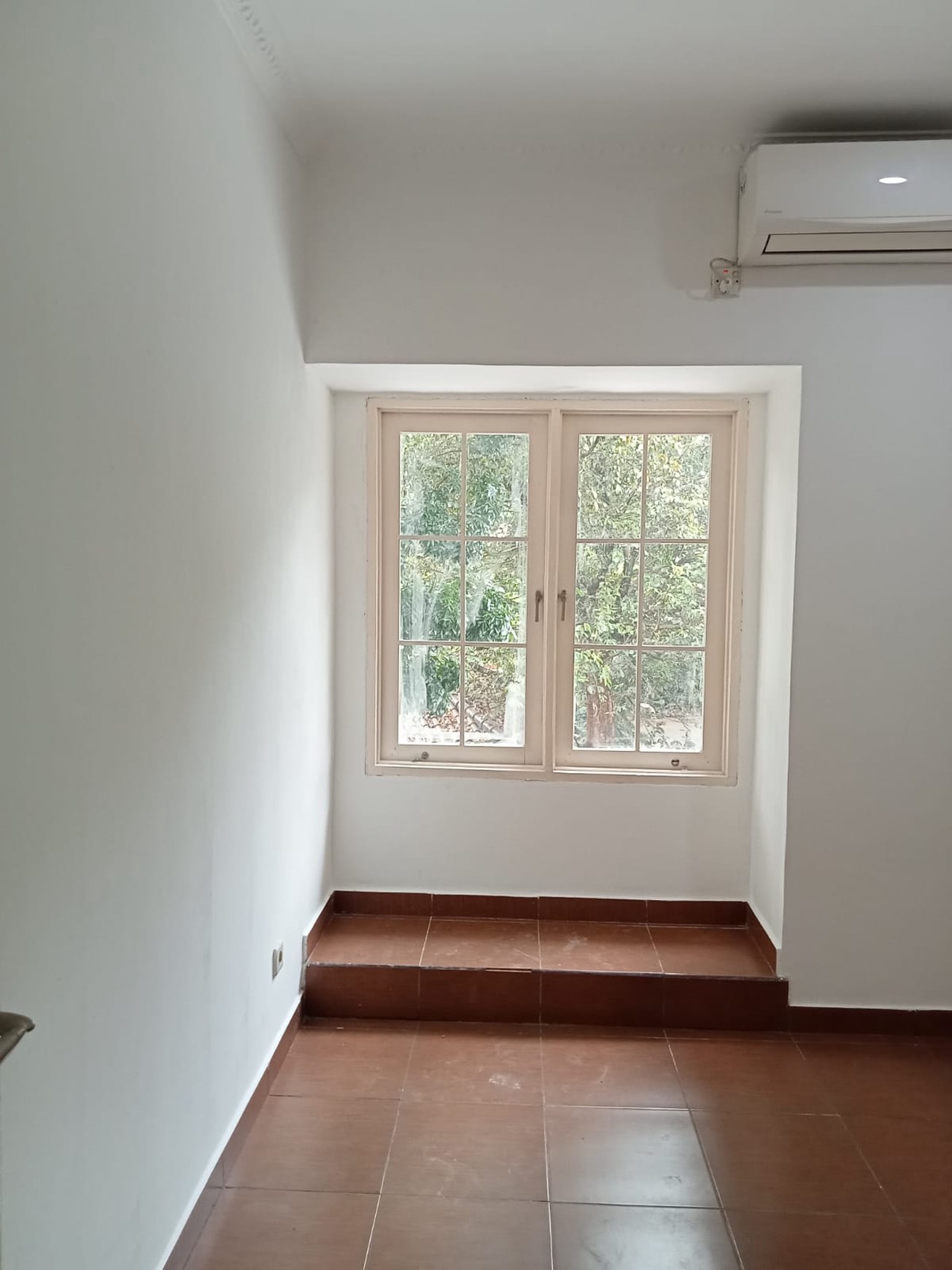 Rumah Bagus Di Puri Town House Bintaro Jaya Sektor 9