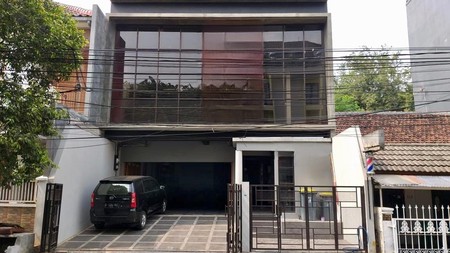 Ruko Siap Pakai Di Jl Danau Toba Bendungan Hilir Jakarta Selatan