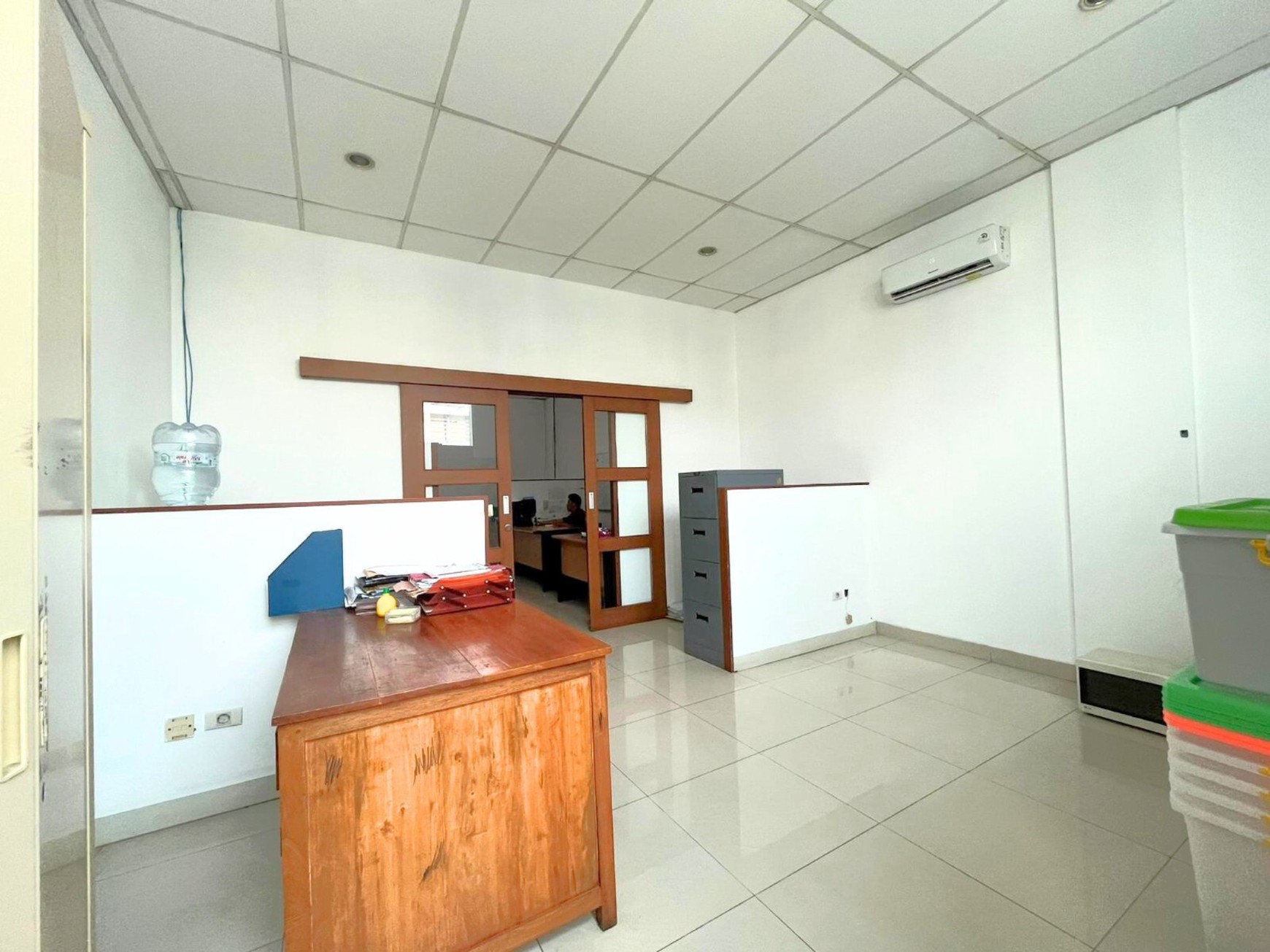 Ruko 3 Lantai dengan Basement & Rooftop di Fatmawati - Lokasi Super Strategis