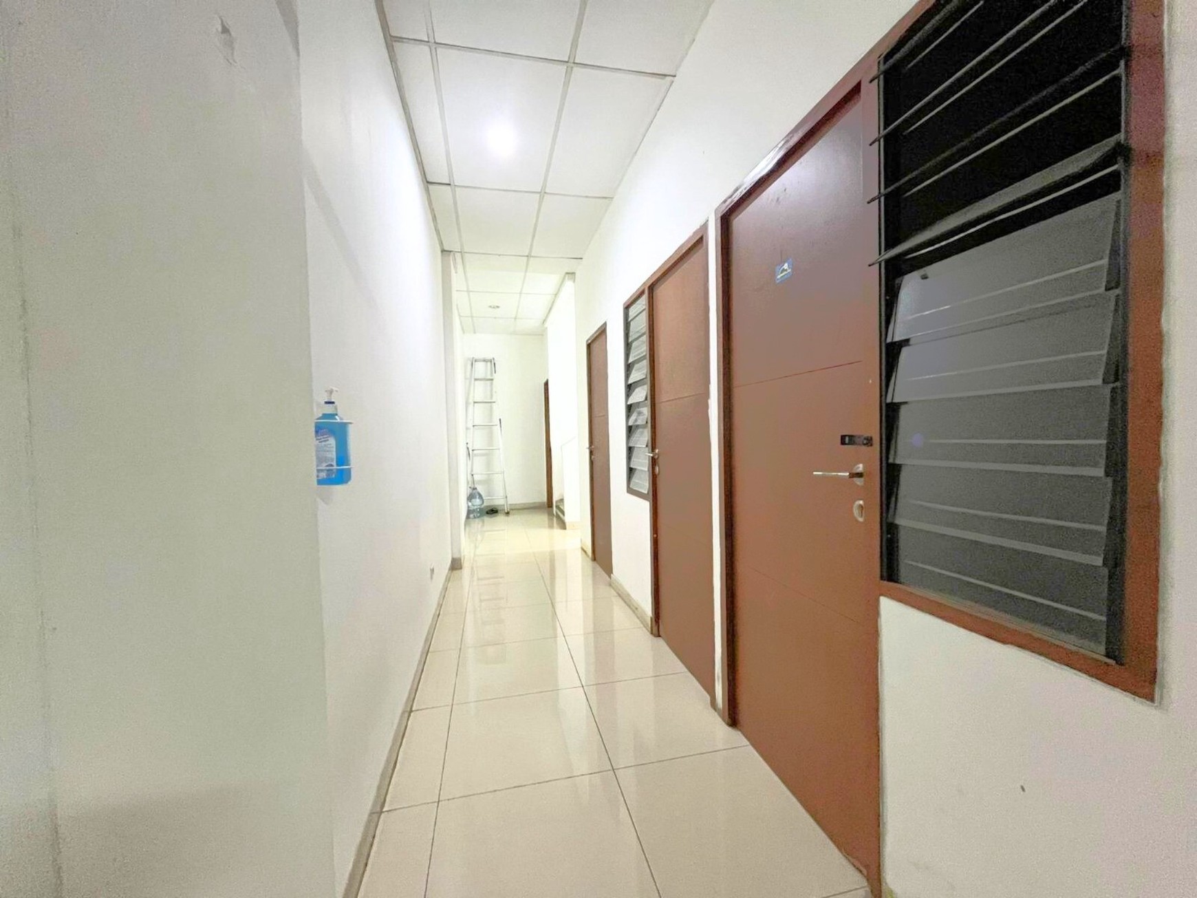 Ruko 3 Lantai dengan Basement & Rooftop di Fatmawati - Lokasi Super Strategis