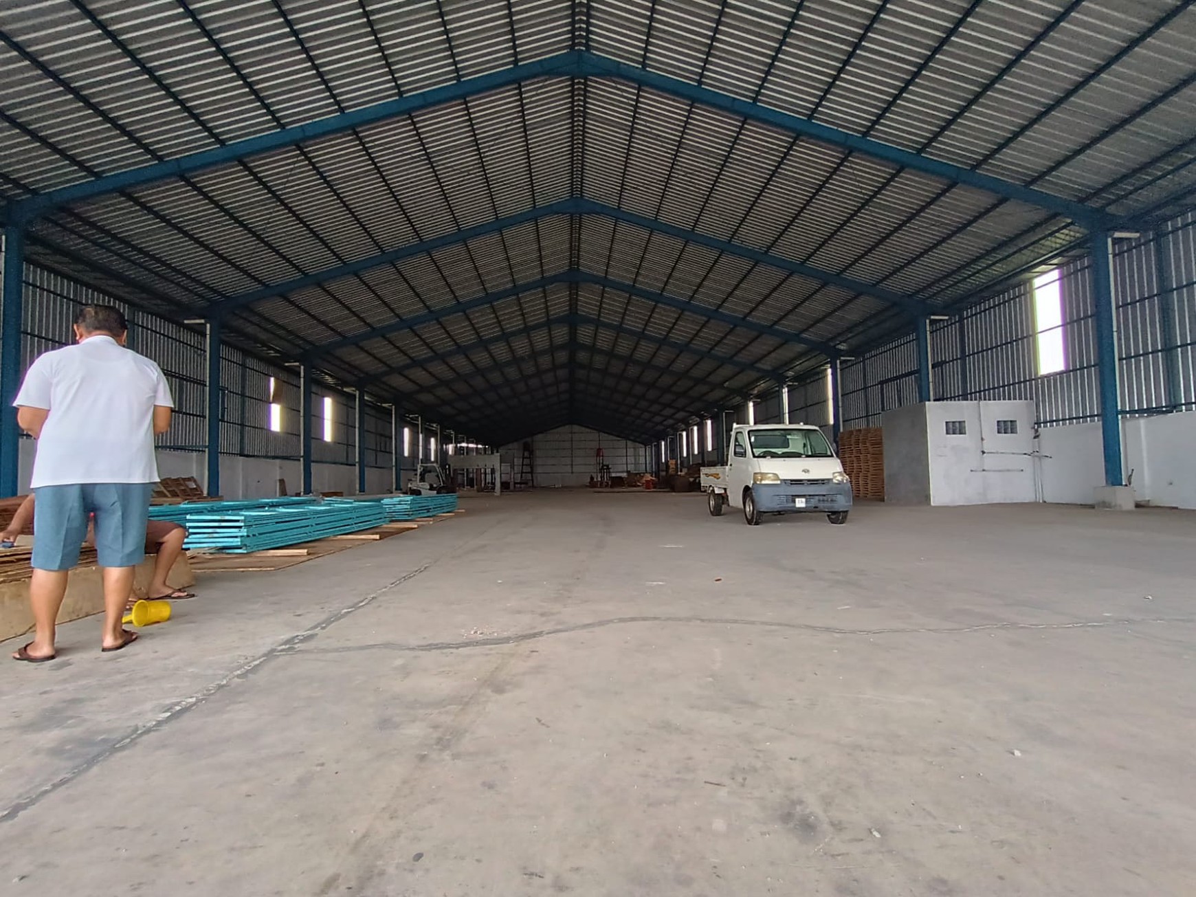 Disewakan Gudang di Jalan Raya Yos Sudarso Barat, Buayan, Kebumen.