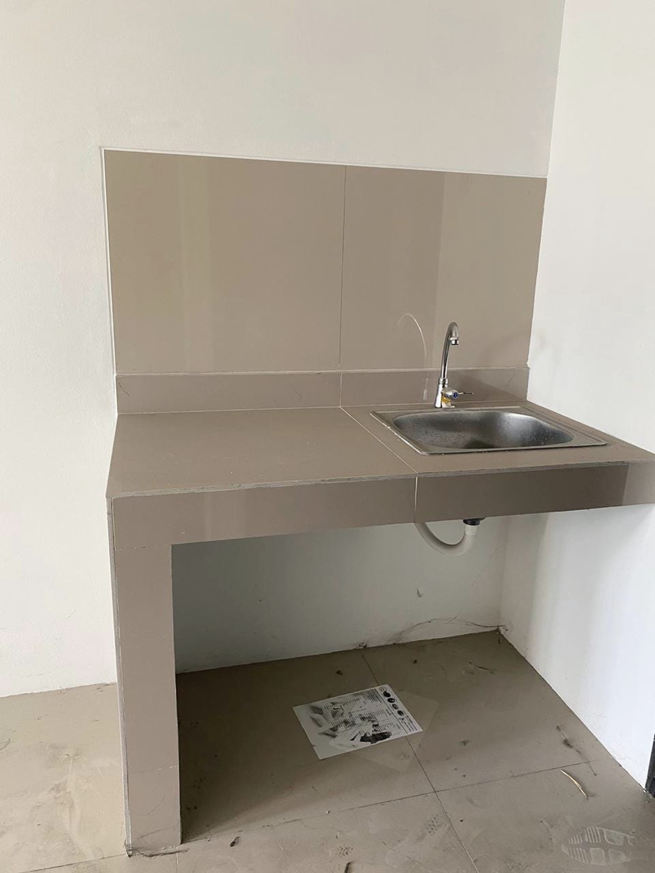 DIJUAL UNIT LANTAI 5 Apartemen Balleys CIty Tangerang Selatan