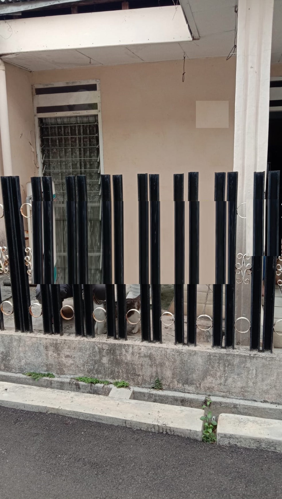 Rumah dalam Komplek lokasi strategis di Ciputat