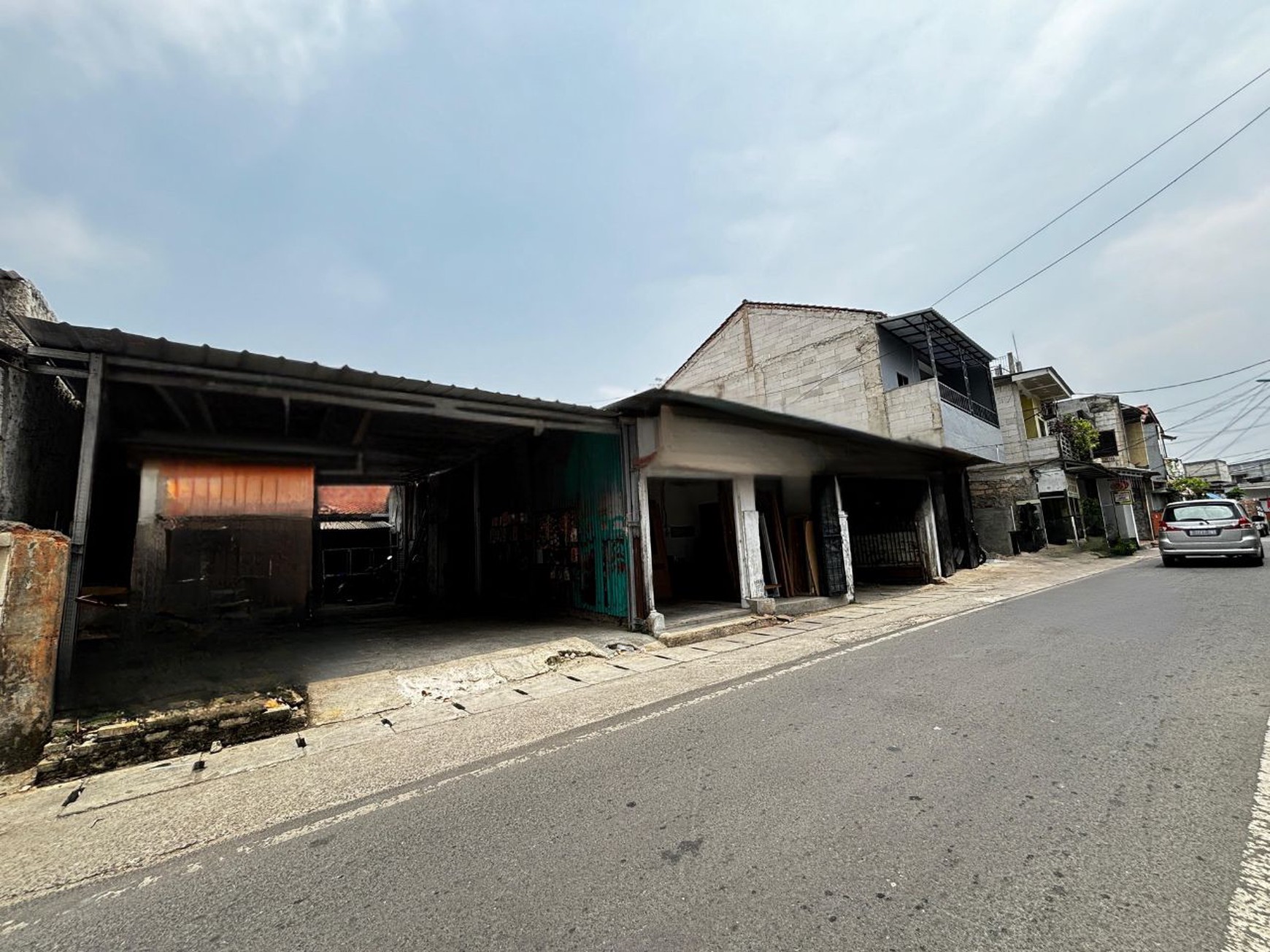 Rumah Strategis Jalan Raya Hitung Tanah Di Lubang Buaya Cipayung