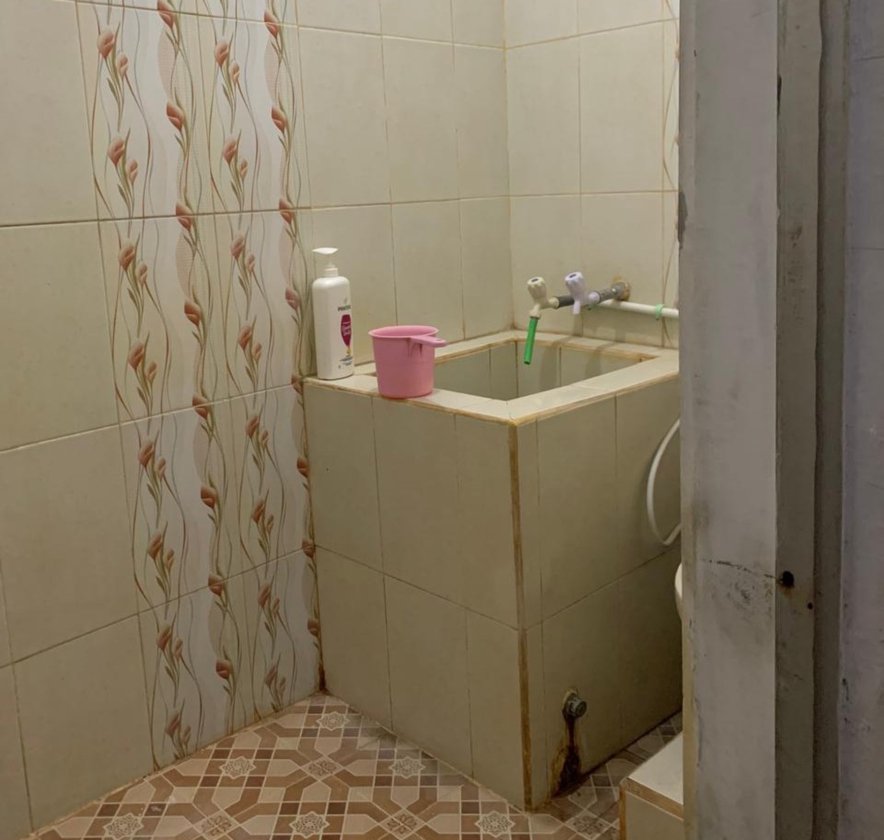 Rumah Daerah Cempaka Putih Jakarta Pusat Cocok untuk Tempat Tinggal ataupun Kos