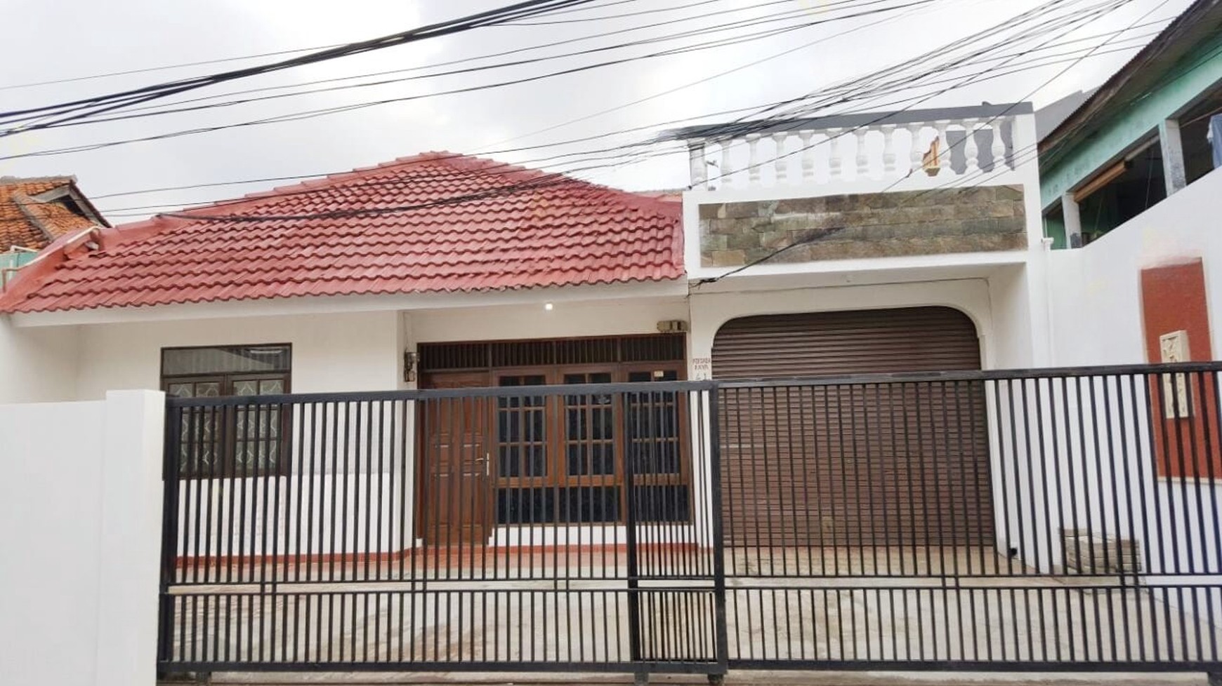 Rumah Daerah di Menteng Dalam Tebet Akses 2 Mobil Lebar
