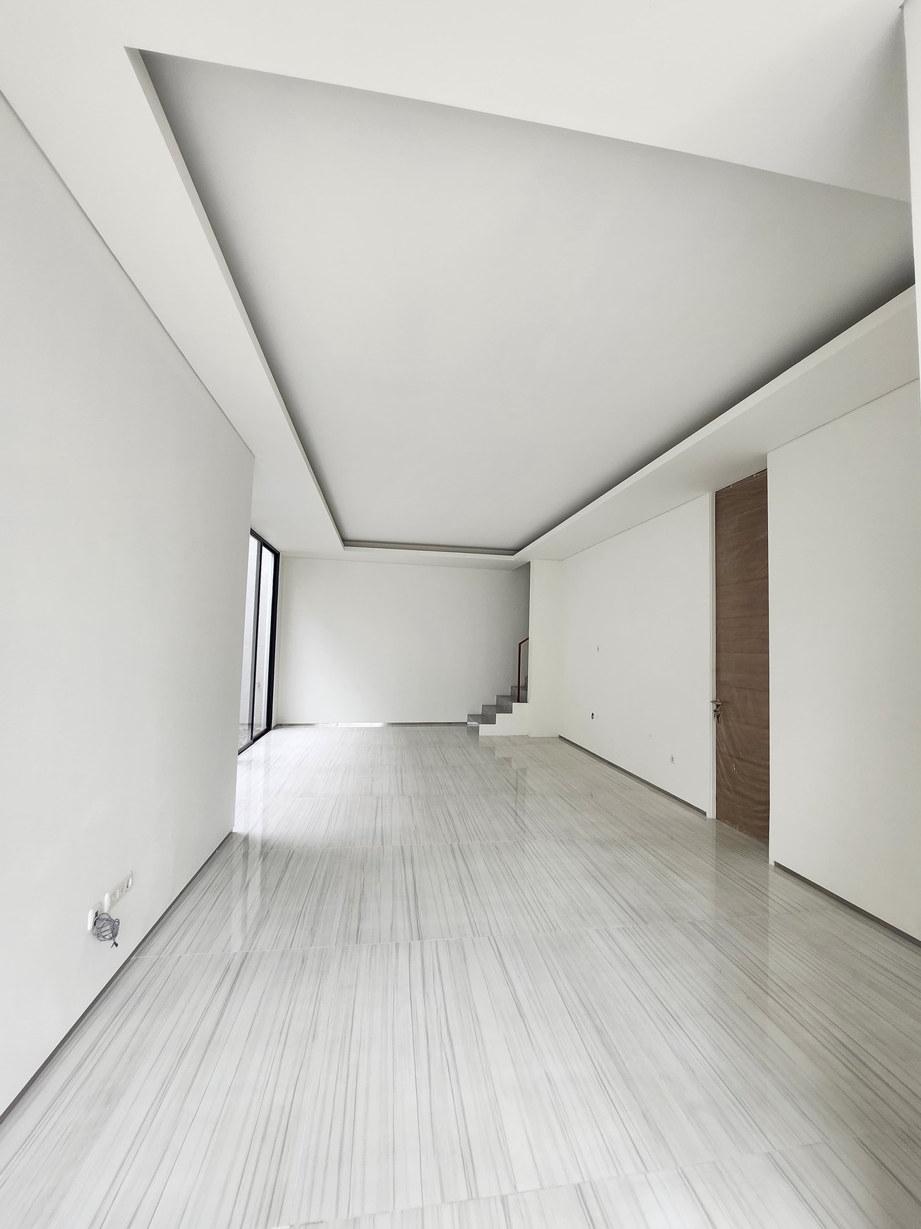 Dijual Rumah Baru Dian Istana Park Avenue Wiyung Surabaya  Dekat Graha Family, Citraland,  Pakuwon Mall, Royal Residence