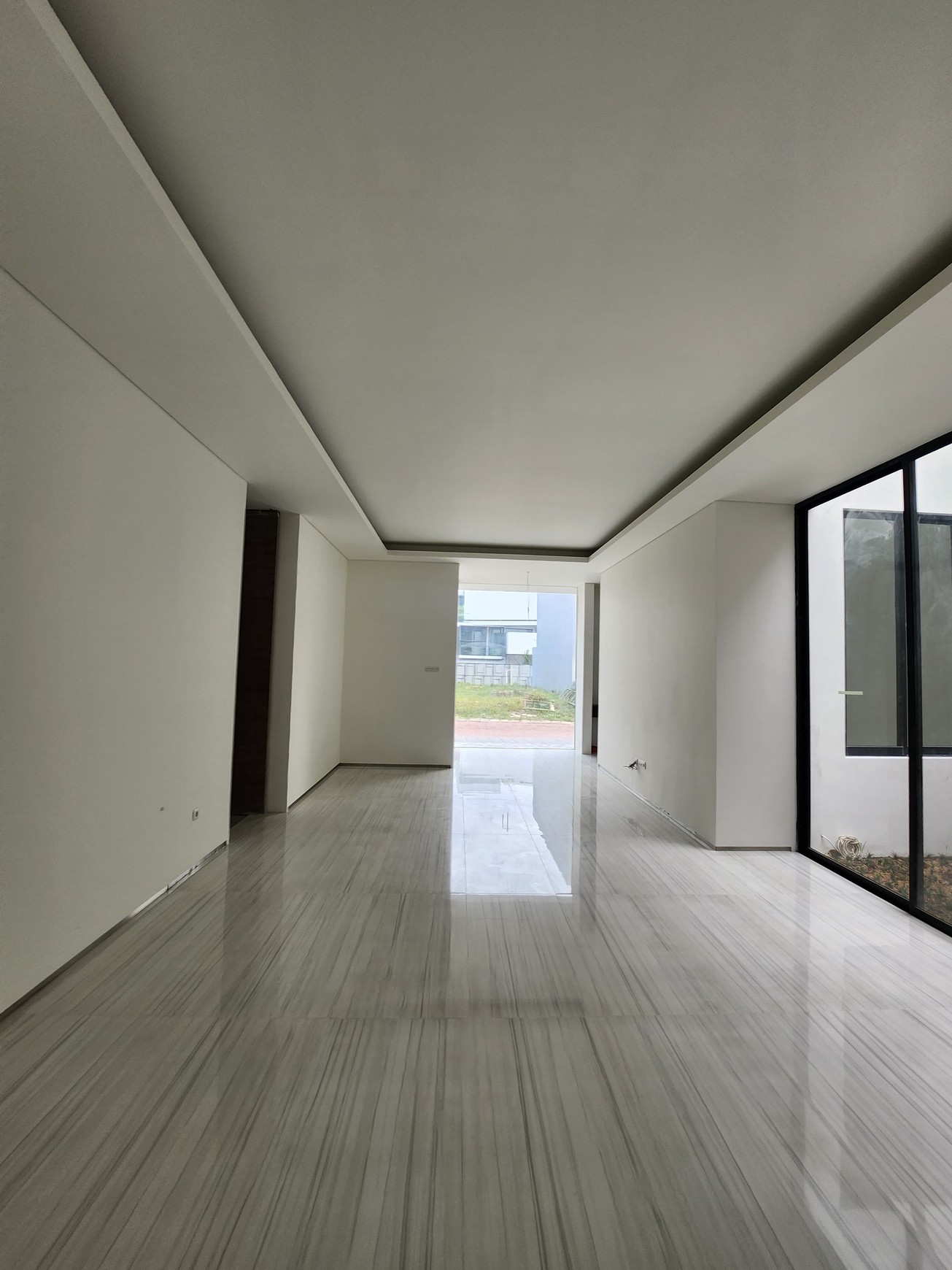 Dijual Rumah Baru Dian Istana Park Avenue Wiyung Surabaya  Dekat Graha Family, Citraland,  Pakuwon Mall, Royal Residence