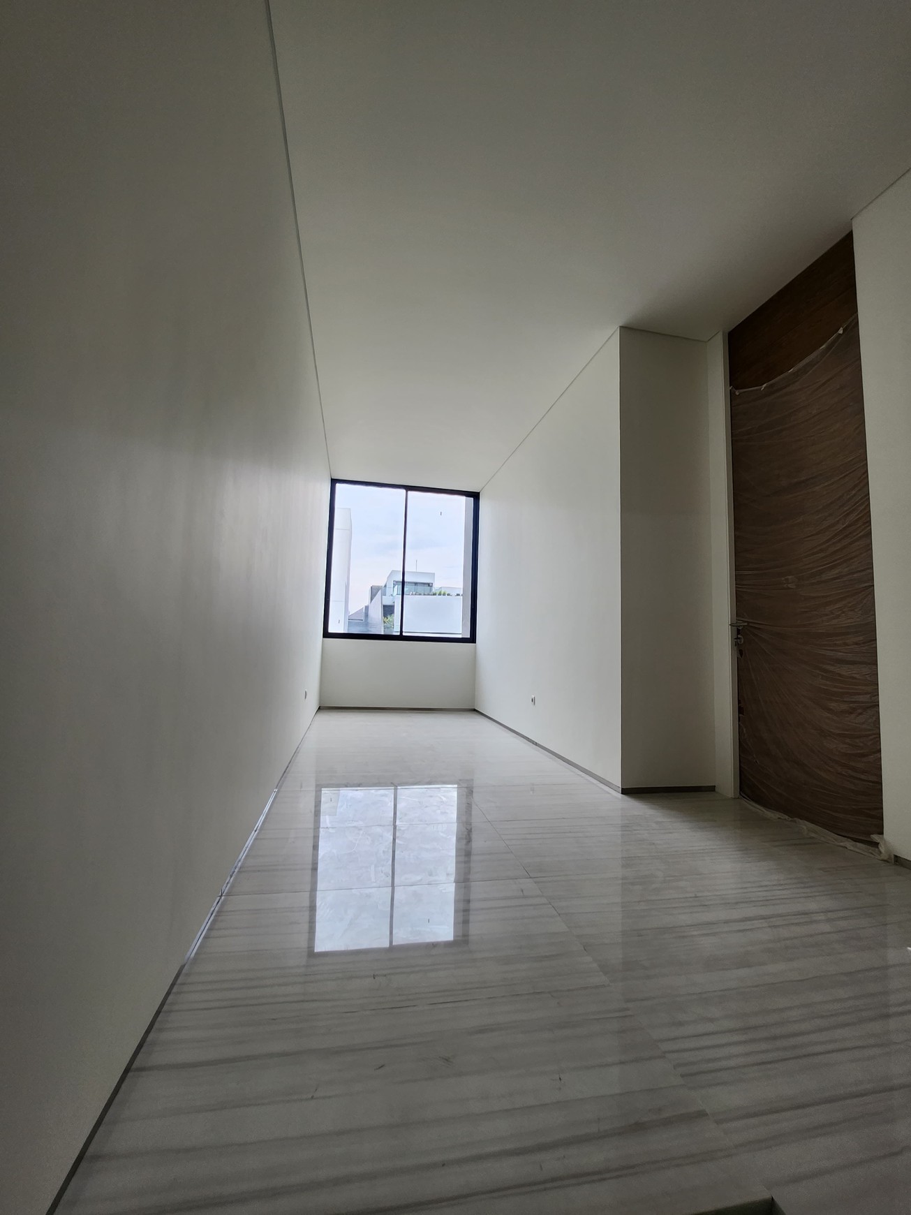 Dijual Rumah Baru Dian Istana Park Avenue Wiyung Surabaya - 2 Unit Ready Dekat Graha Family, Citraland, Royal Residence, Pakuwon Mall, PTC, Supermall