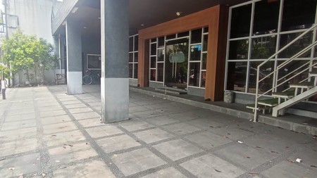 Disewakan Ex Restoran Di Area Komersial Tebet, Jakarta Selatan 