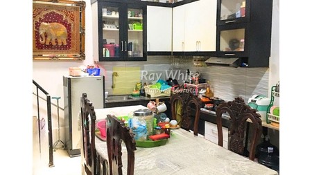 Dijual Rumah Strategis Tengah Kota