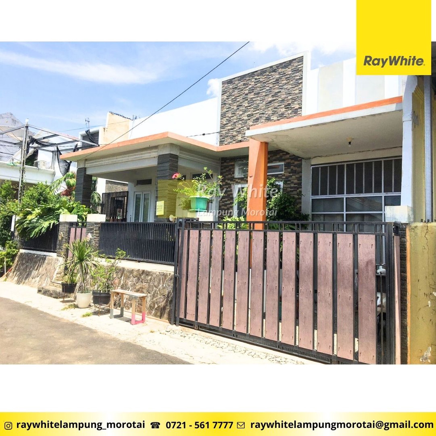 Dijual Rumah Strategis Tengah Kota