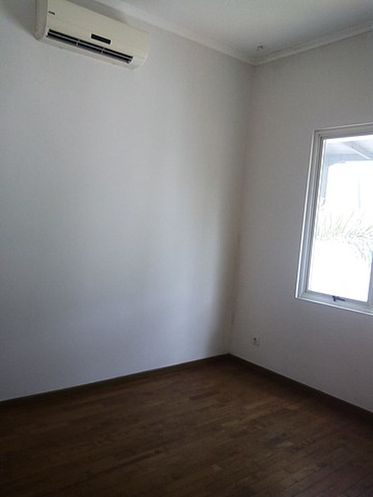 TOWN HOUSE EAST POINT PATAL SENAYAN