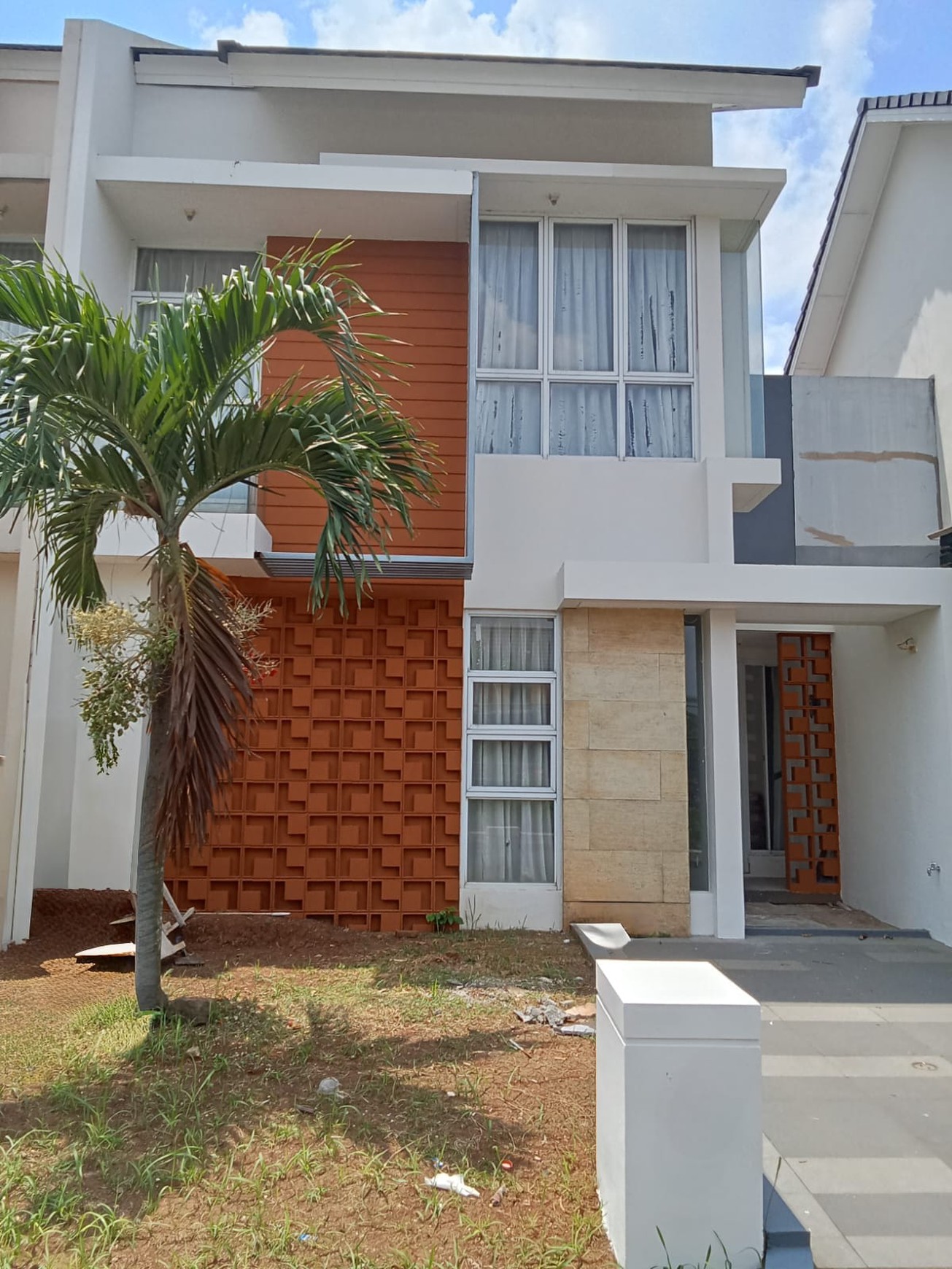 Cluster Cheryville  3 kamar tidur, Grand Wisata .Bekasi