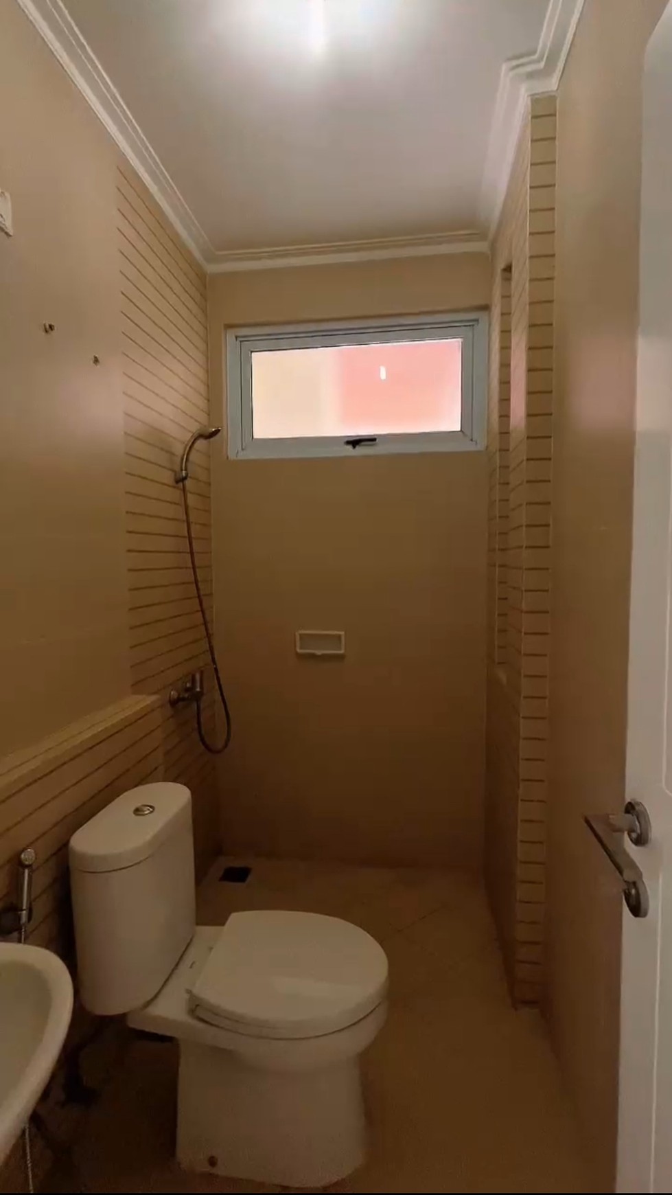 Rumah siap huni di Kota Wisata