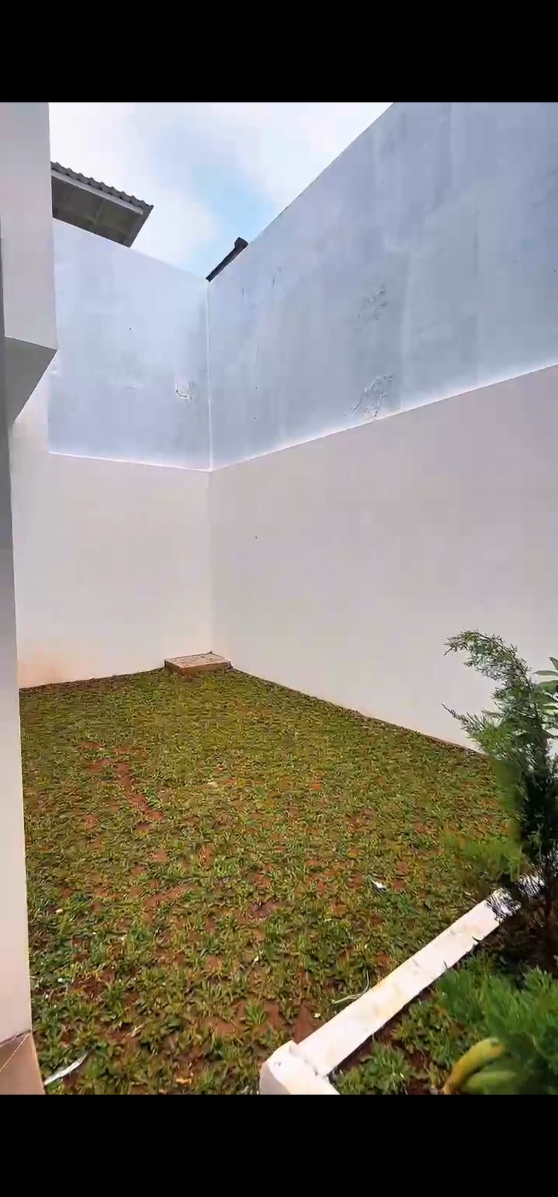 Rumah siap huni di Kota Wisata