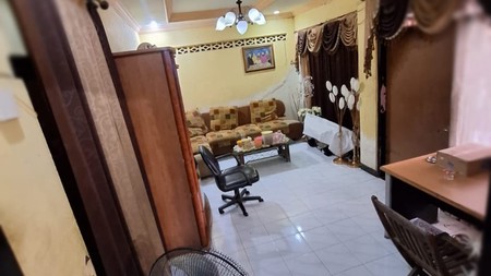 Hunian + Usaha? Rumah Siap Pakai di Kendangsari, Lokasi Super Strategis!