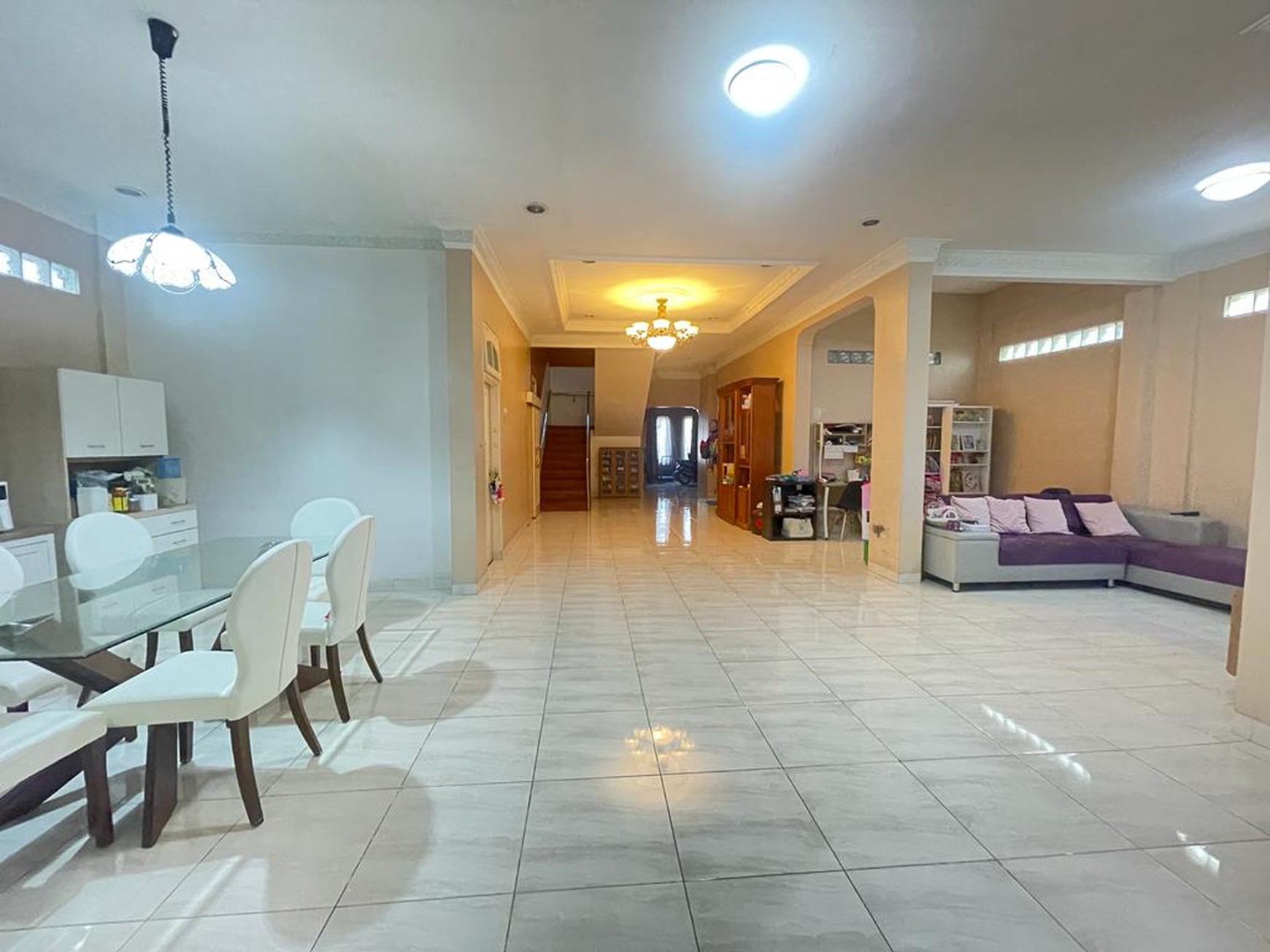 Rumah 2 Lantai + Rooftop Siap Huni dengan Hunian Nyaman dan Asri @Ciledug