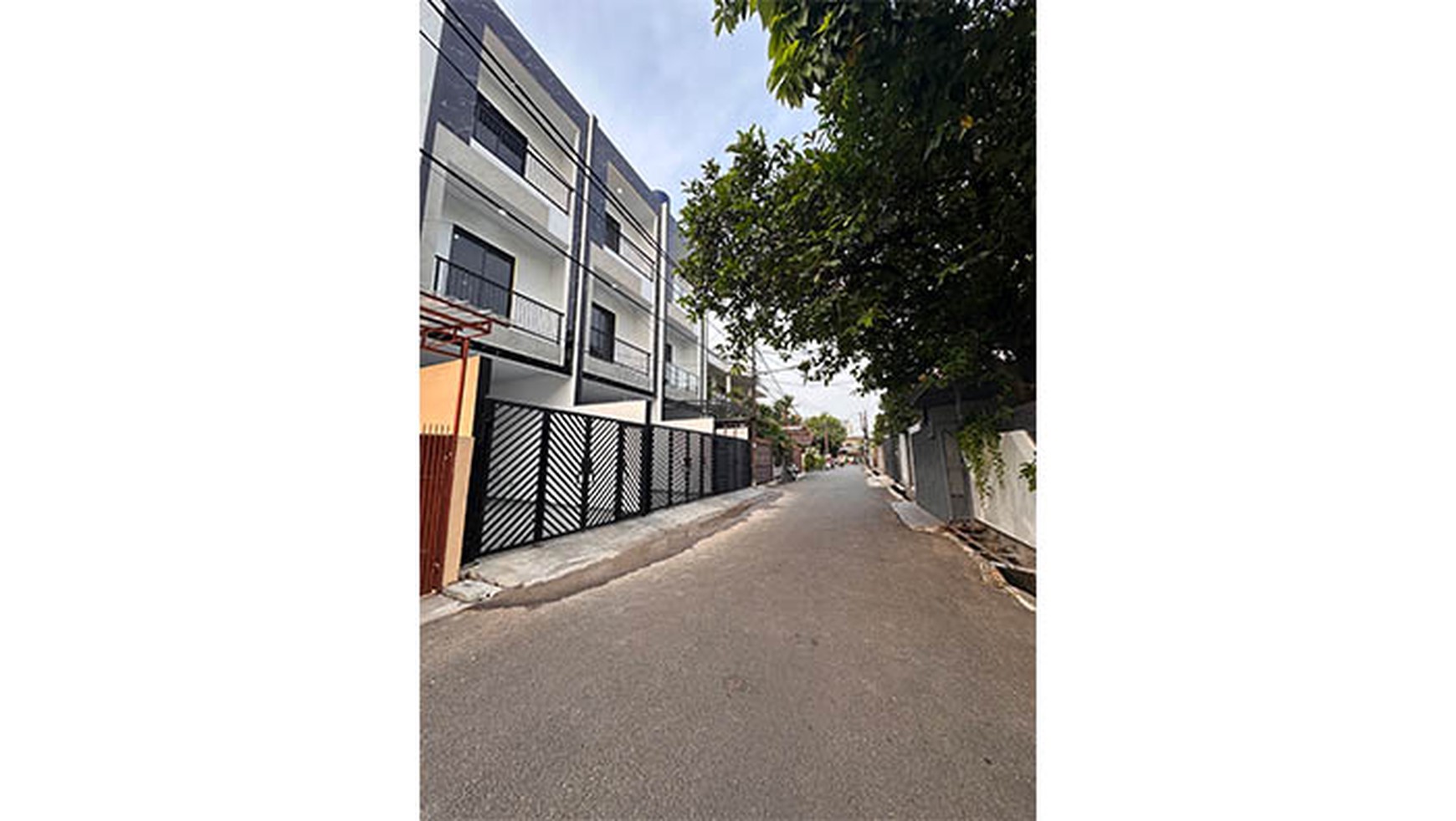 Rumah Jl Angsana Raya, Duri Kepa kebon Jeruk