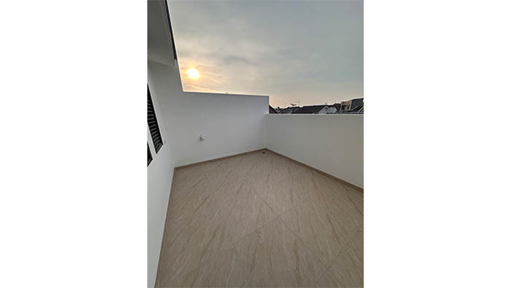 Rumah Jl Angsana Raya, Duri Kepa kebon Jeruk