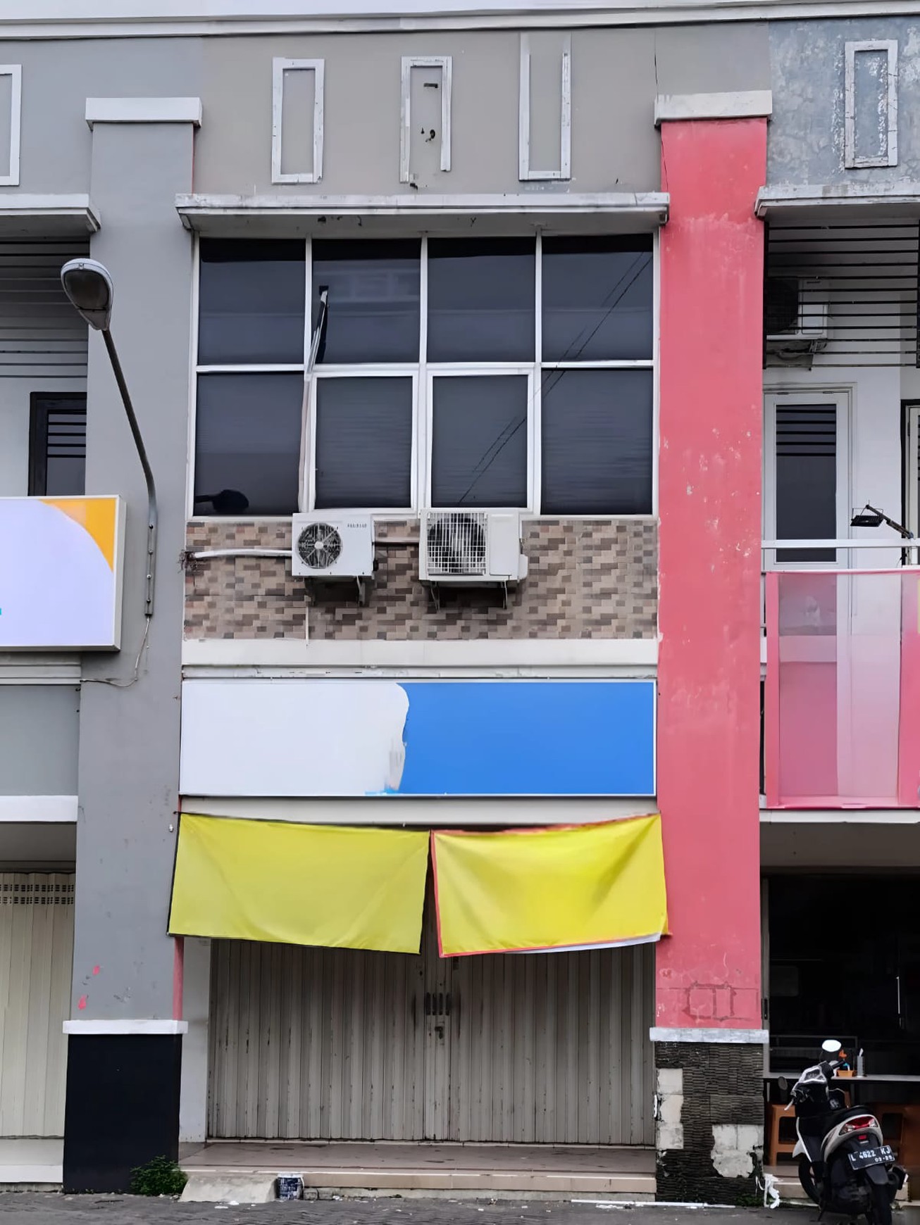 Ruko Siap Pakai Akses Strategis Di Pondok Tjandra Sidoarjo