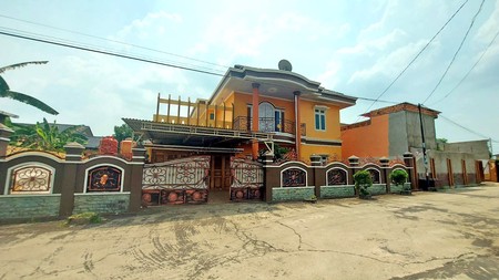 Rumah mewah 2 lantai di Talang Kelapa Kota Palembang