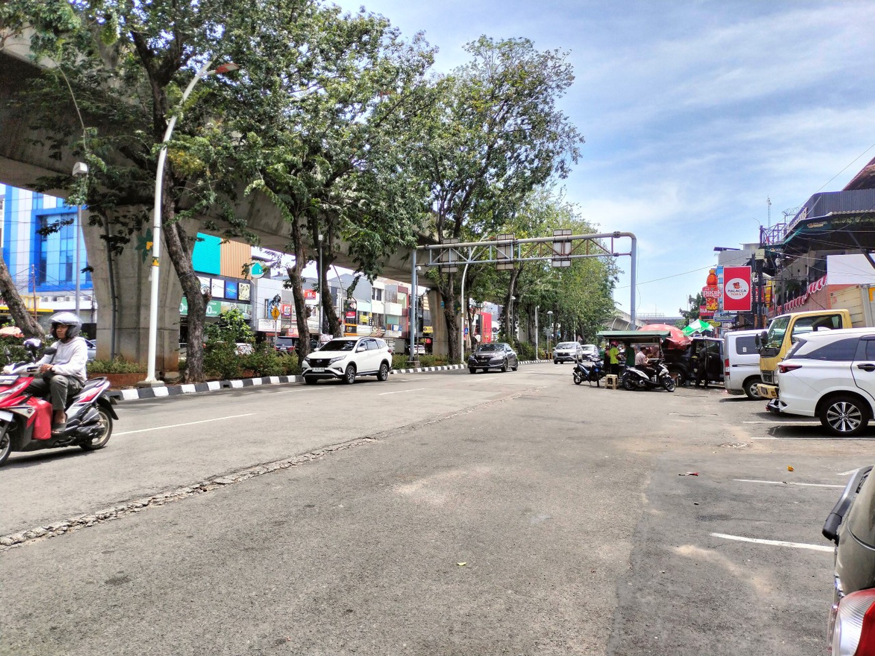 Ruko Boulevard Raya, Kelapa Gading