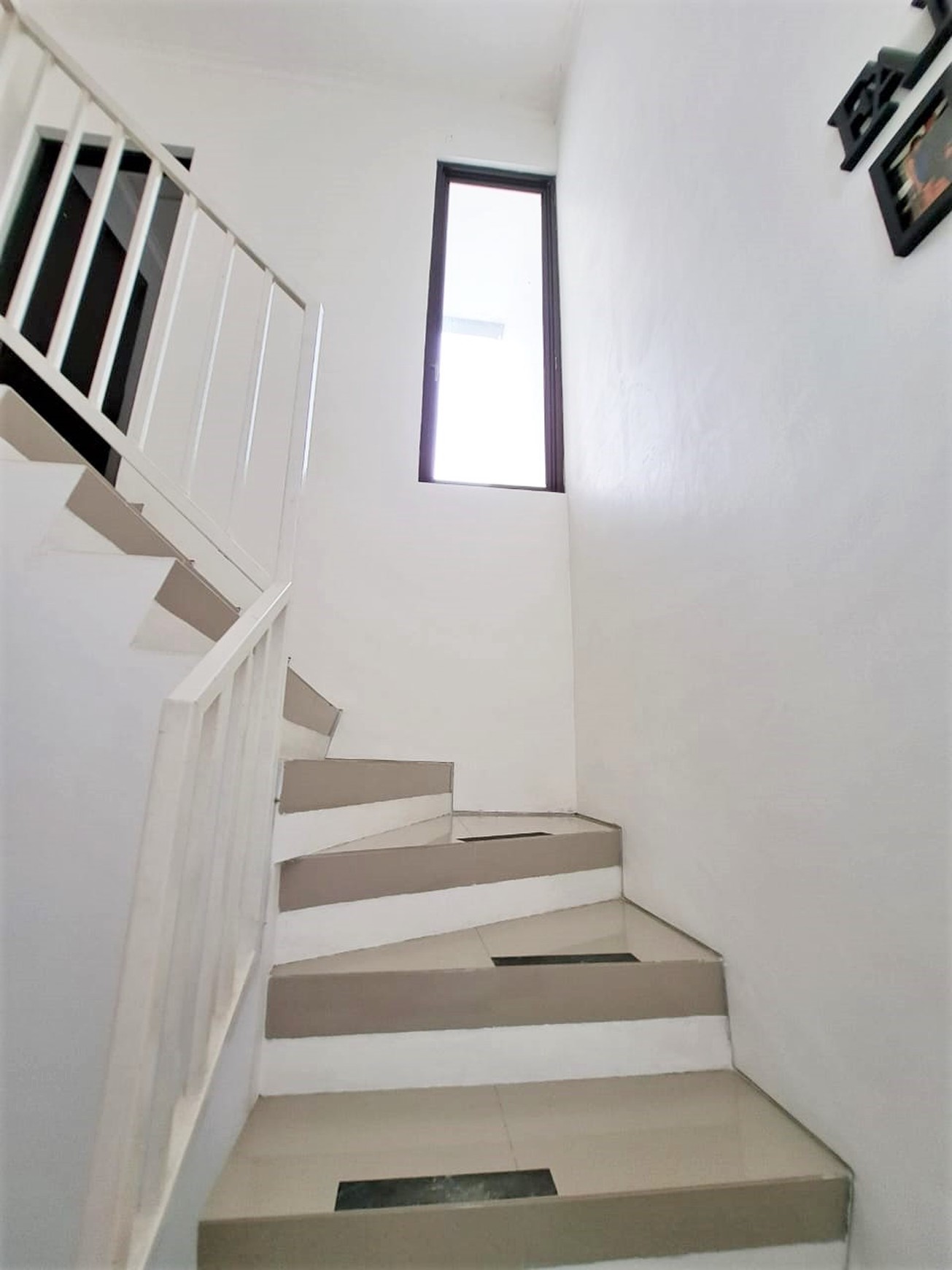 Rumah 2 Lantai di Cluster The Oasis Bintaro, Pondok Kacang Barat, Pondok Aren