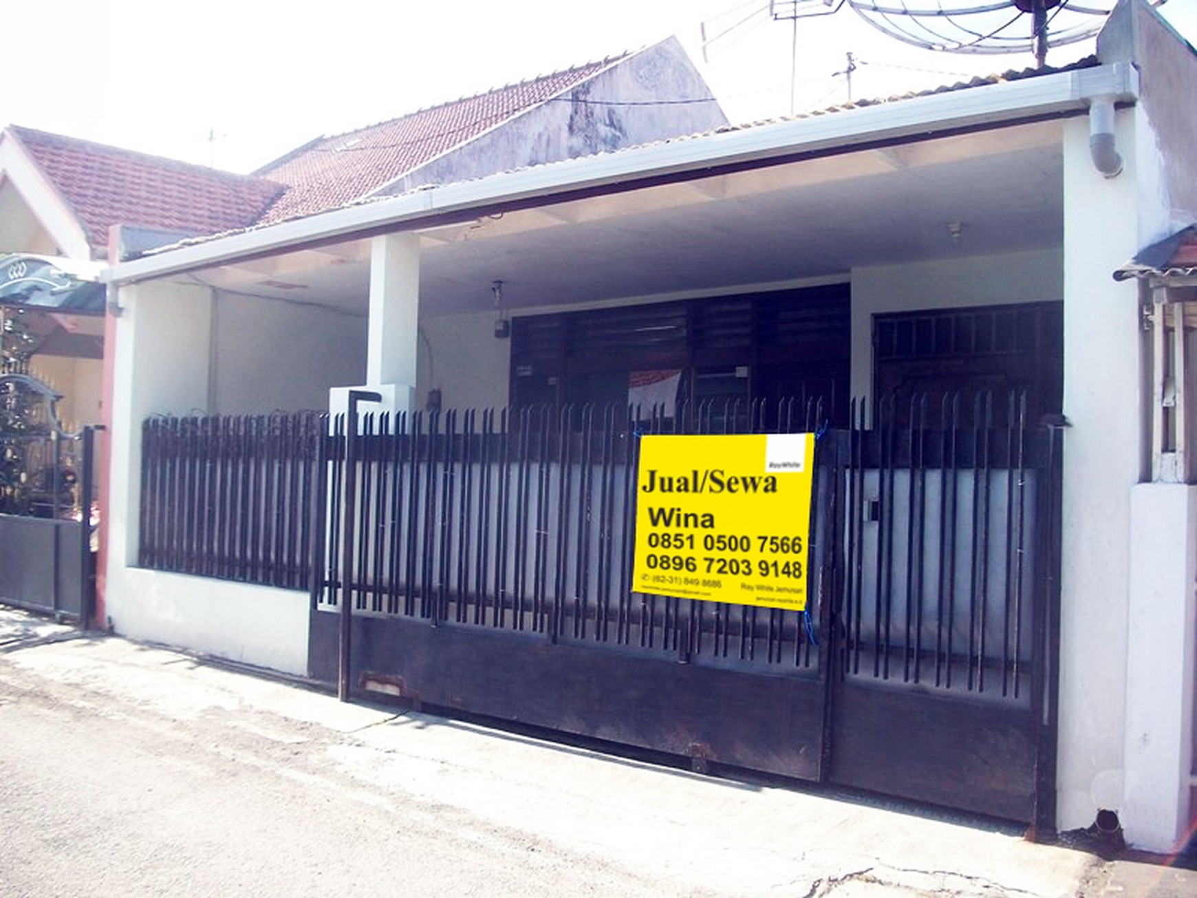 Rumah di Pucang Anom, Bagus, Bebas Banjir, Terawat + Siap Huni - WNA -