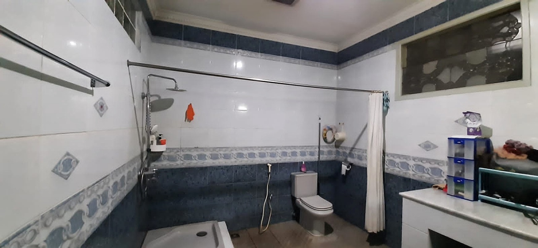 Dijual: Rumah 2 Lantai yang Luas dan Nyaman di Ciputat, Tangerang Selatan