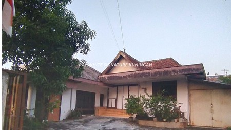 Rumah Tua Hitung Tanah di Jl Sriwijaya Magelang Area Ramai