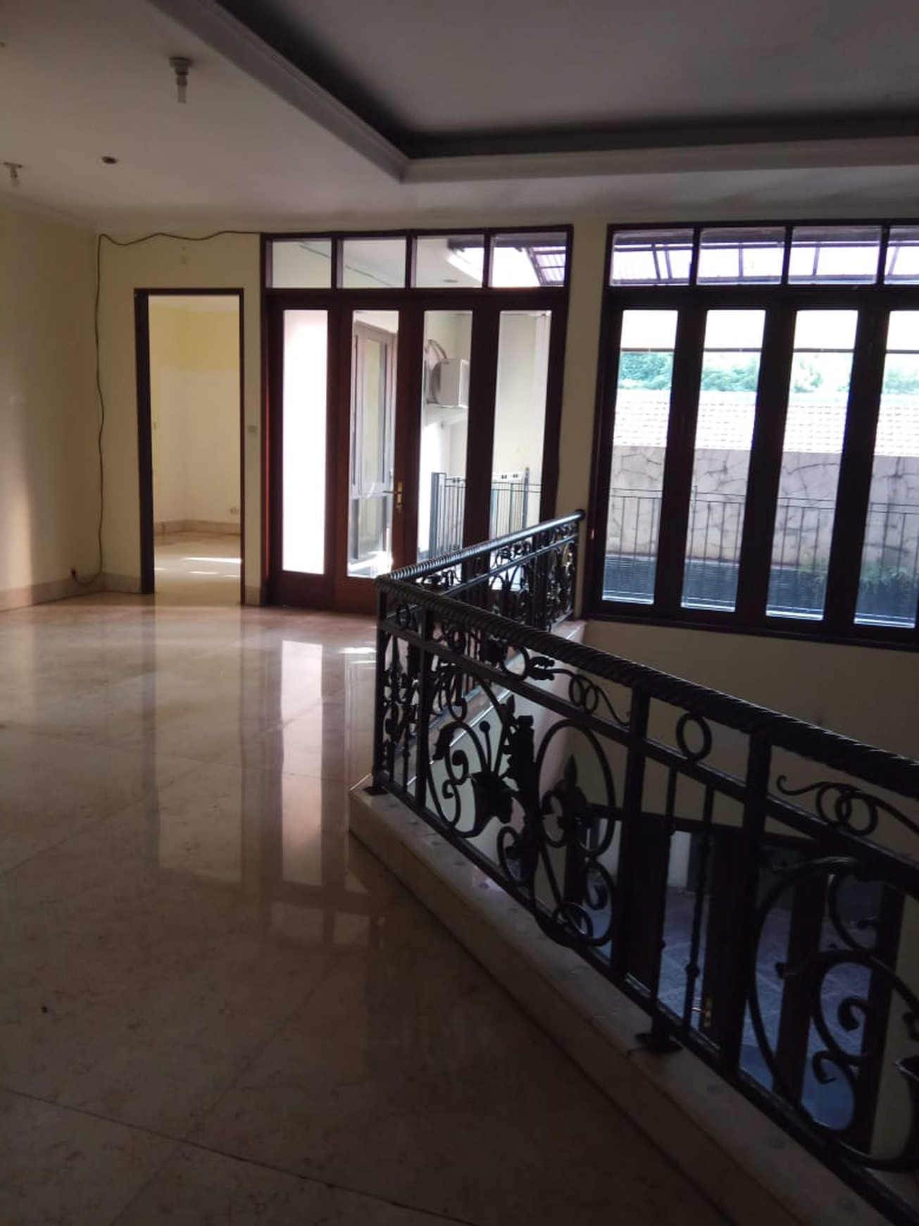 Rumah Terawat Dan Siap Huni Di Kebayoran Baru, Jakarta Selatan