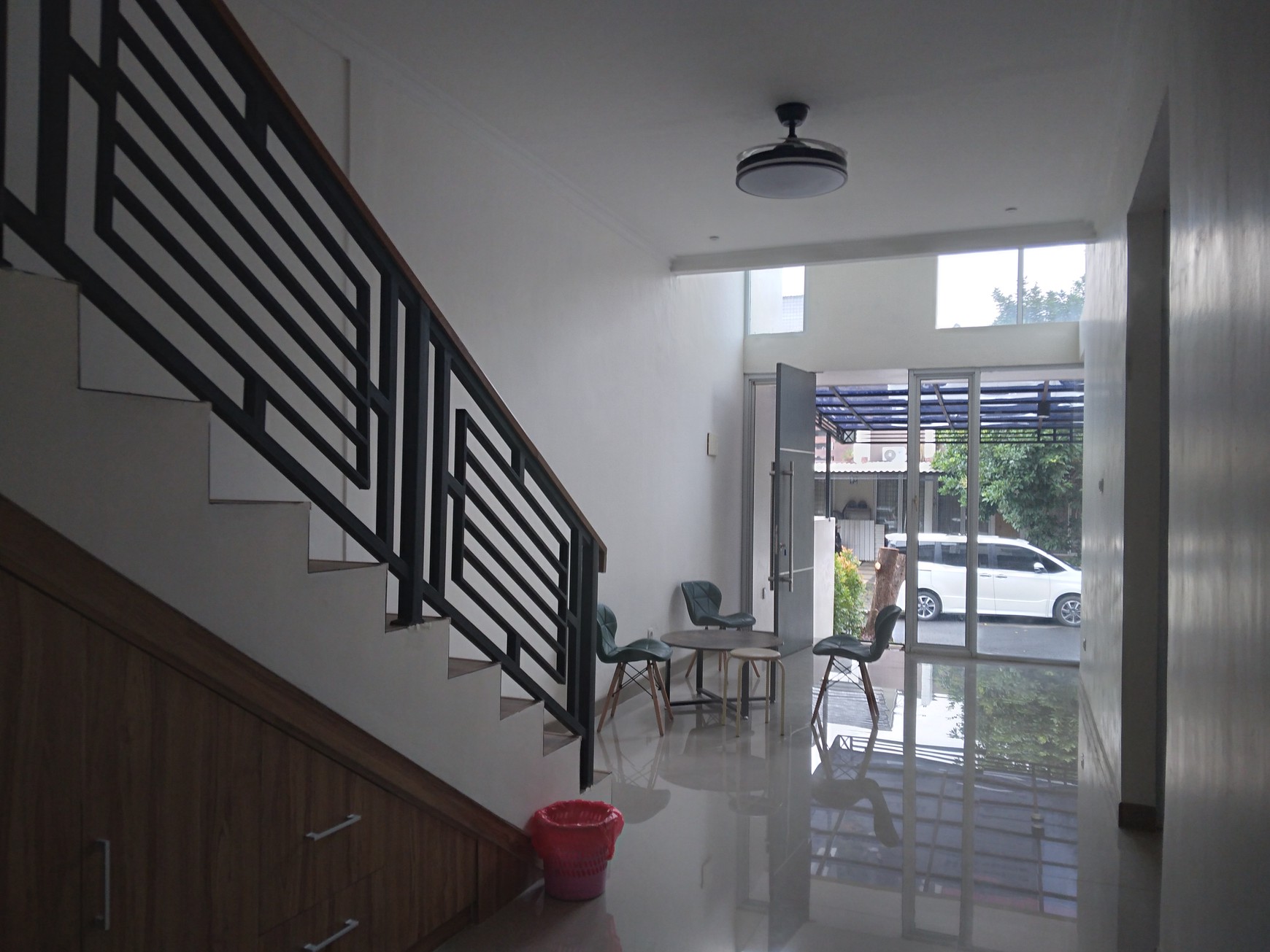 RUMAH CANTIK 2 LANTAI  SIAP HUNI DI CITRA GRAND CIBUBUR DALAM CLUSTER