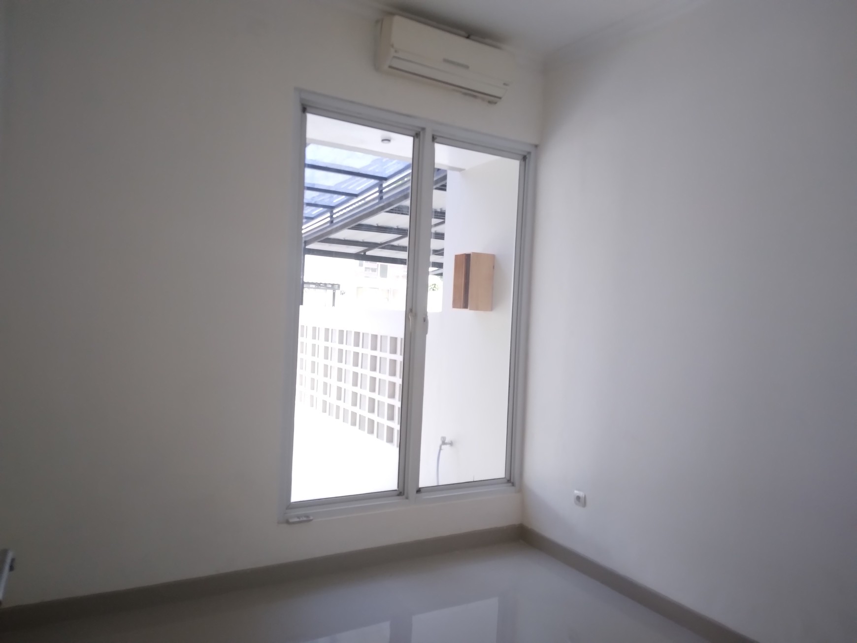 RUMAH CANTIK 2 LANTAI  SIAP HUNI DI CITRA GRAND CIBUBUR DALAM CLUSTER