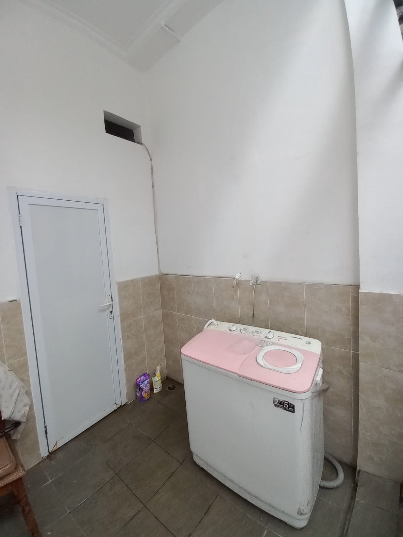 Rumah Semi Furnished Sektor 5 Perkici Bintaro, Tangerang Selatan
