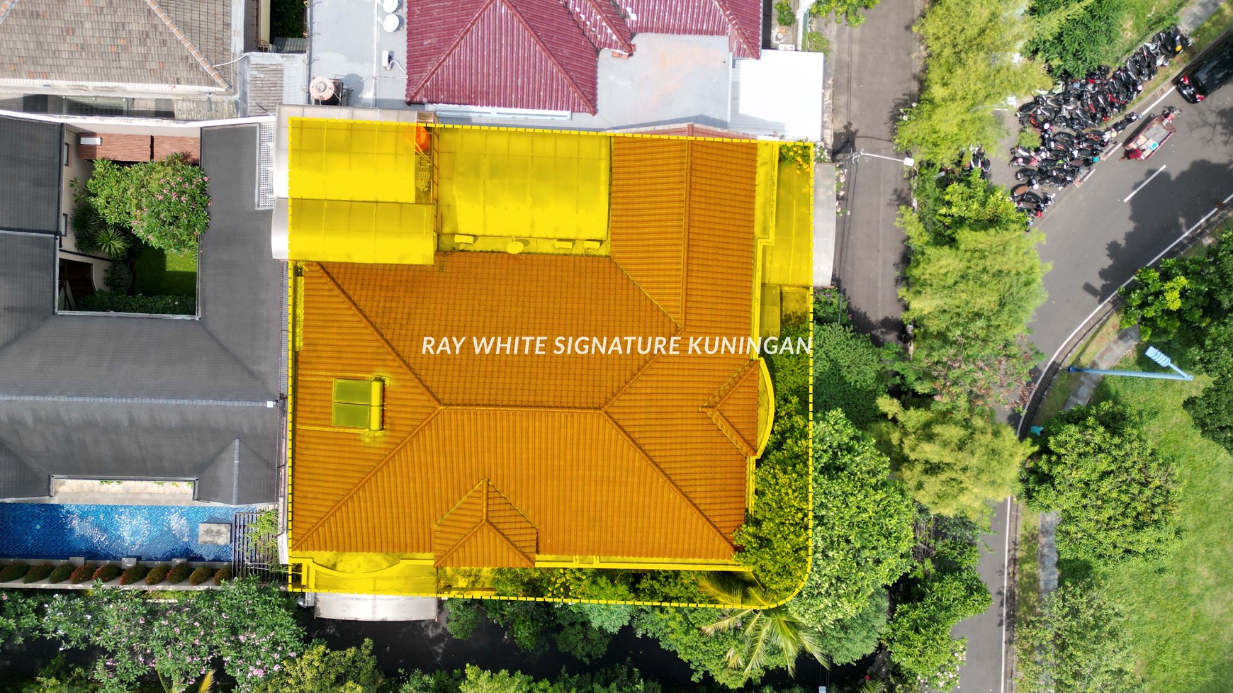 Rumah Mewah Posisi Hook Jl Denpasar II Lokasi Prime