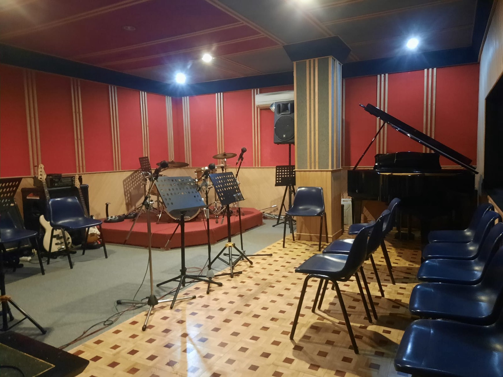 Dijual Ex Gedung Studio Posisi Hoek, Strategis di Kebayoran Baru, Jakarta Selatan 