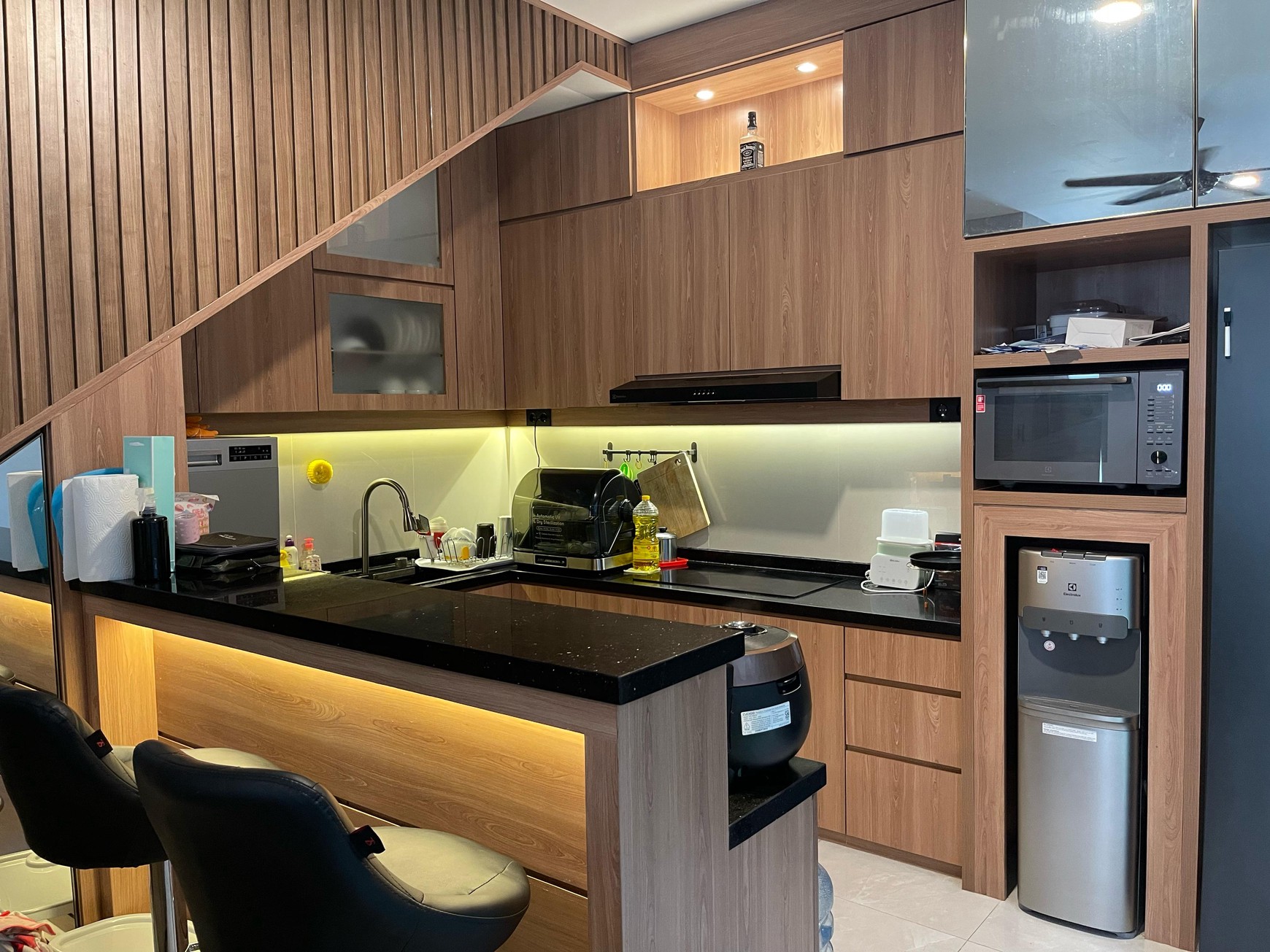 Rumah Murah 2 Lantai Furnished Cluster ZLiving Grand Wisata Mustika Jaya Bekasi