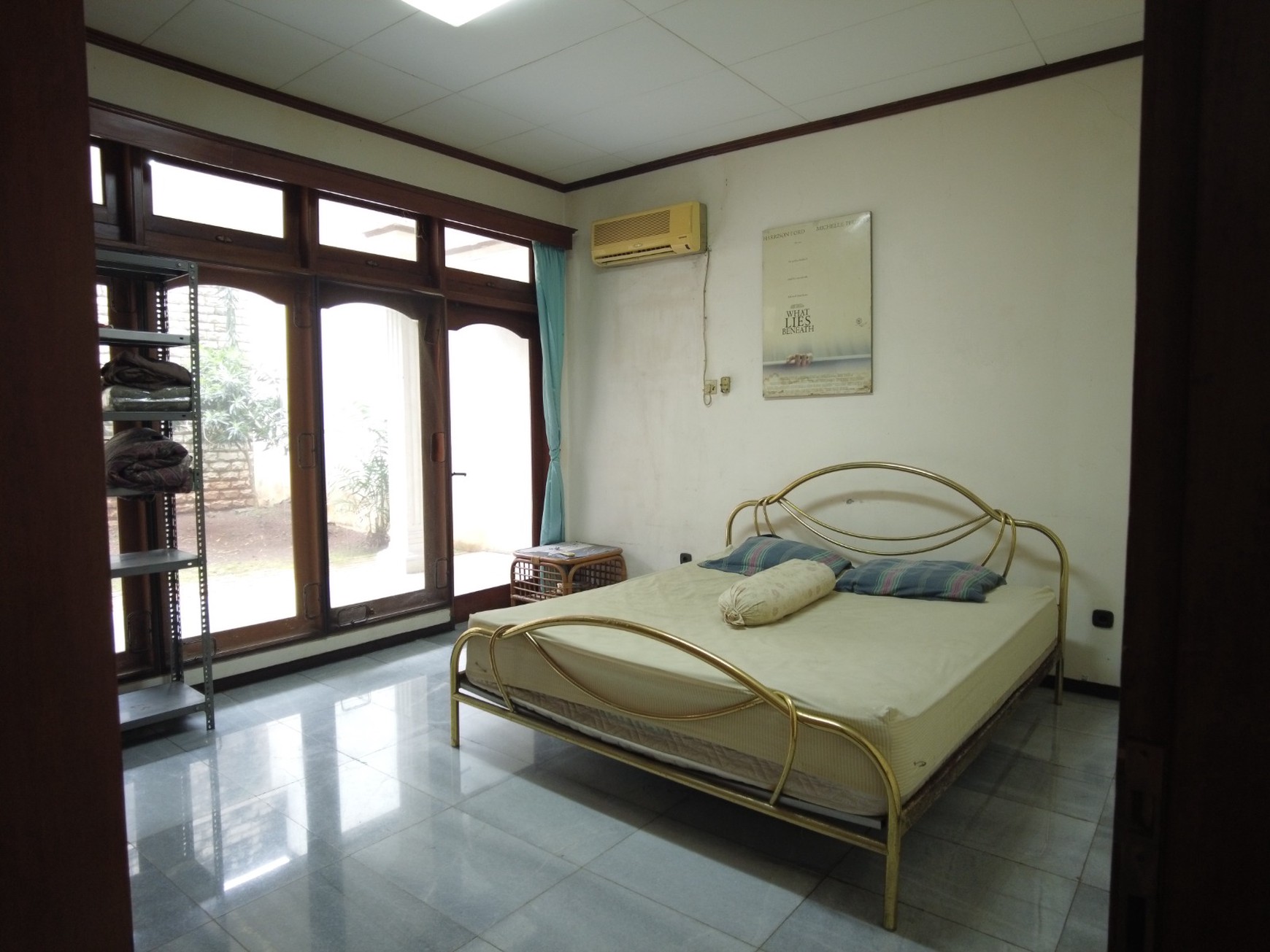 TURUN HARGA!!! Dijual Rumah Mewah 2 lantai di Cipete, Lokasi strategis, dekat ke Antasari , Kemang, dan Pondok Indah, Cocok untuk usaha kost-kostan!
