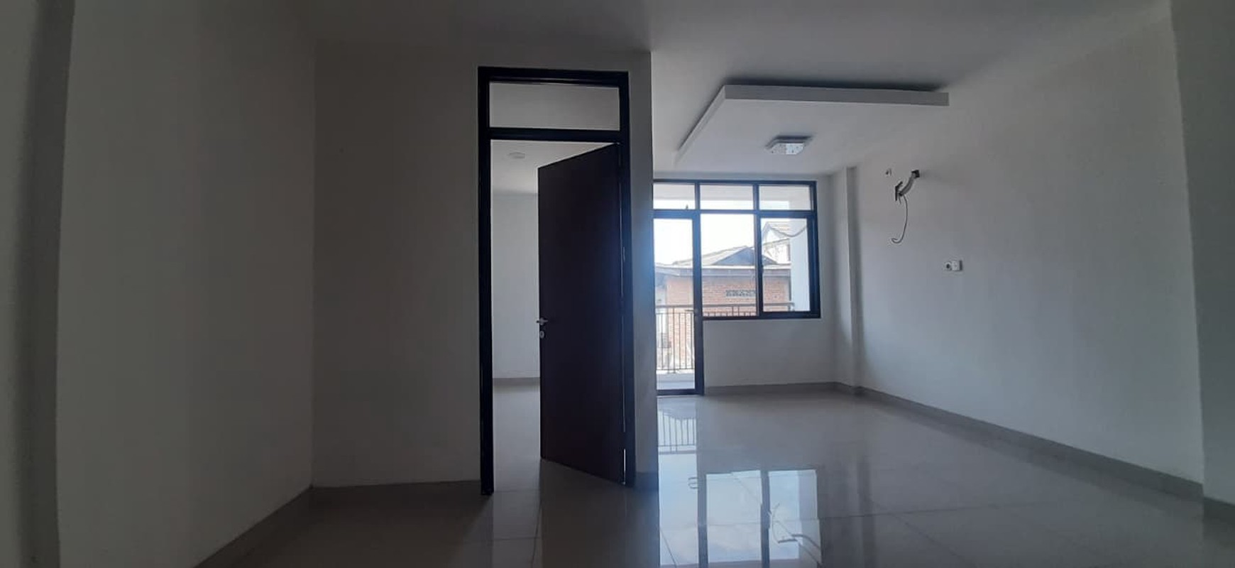 Rumah Brand New Minimalis siap huni di Jakarta Selatan