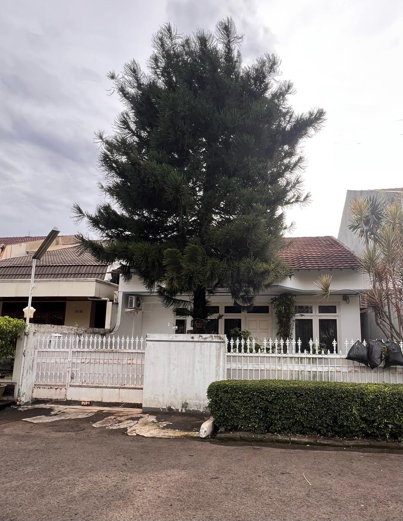 Rumah Bagus Di Bintaro Jaya Sektor 1 Jakarta Selatan
