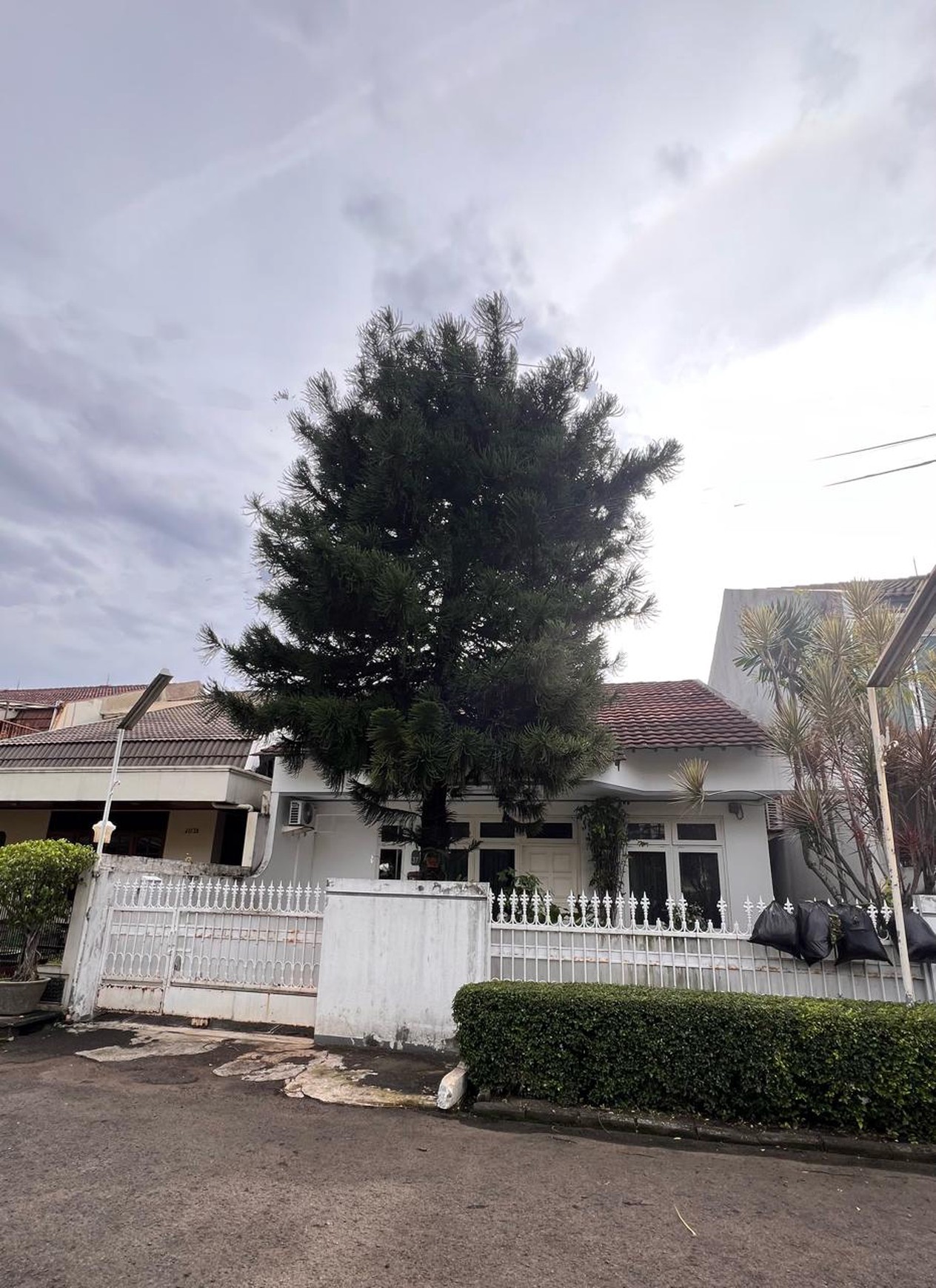 Rumah Bagus Di Bintaro Jaya Sektor 1 Jakarta Selatan