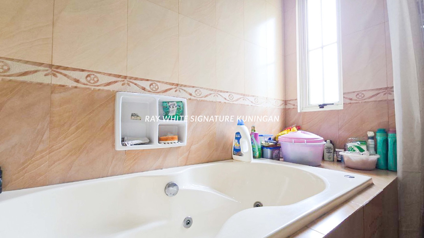 Rumah Mewah Posisi Hook Lokasi Prime di Jl Denpasar II Kuningan