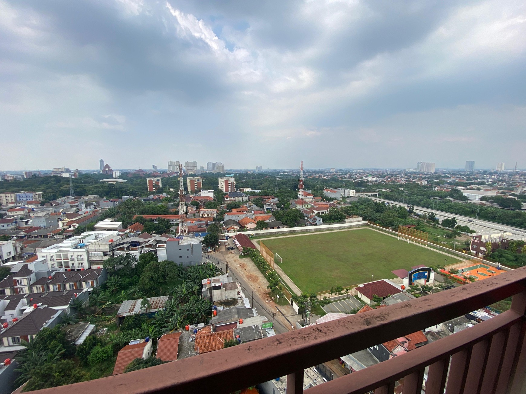 Apartemen Dave studio lantai 12 harga cantik dekat kampus UI