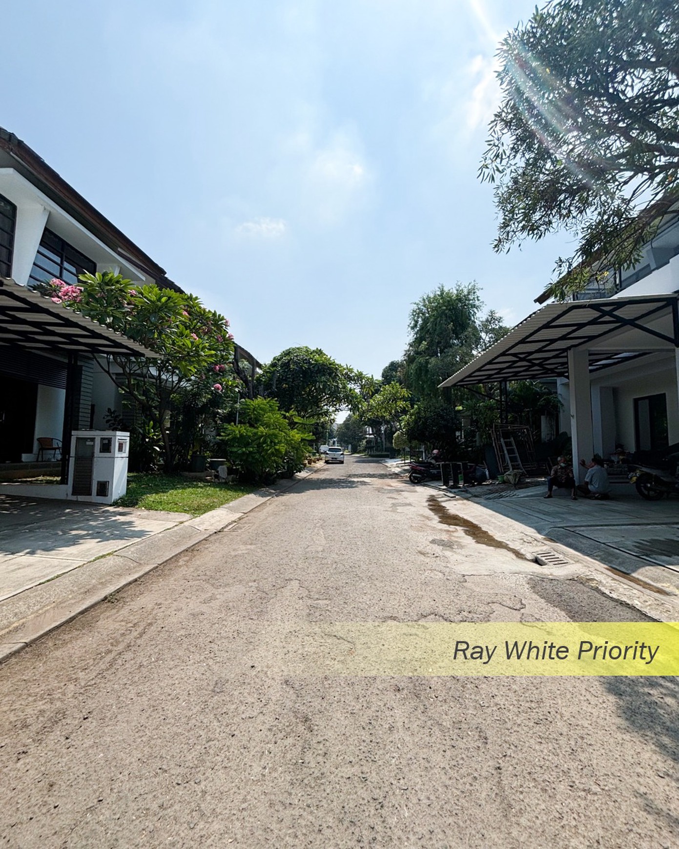 BRAND NEW EROPA CLASSIC HOUSE IN DESIGN DI BINTARO JAYA SEKTOR 9, TANGERANG SELATAN