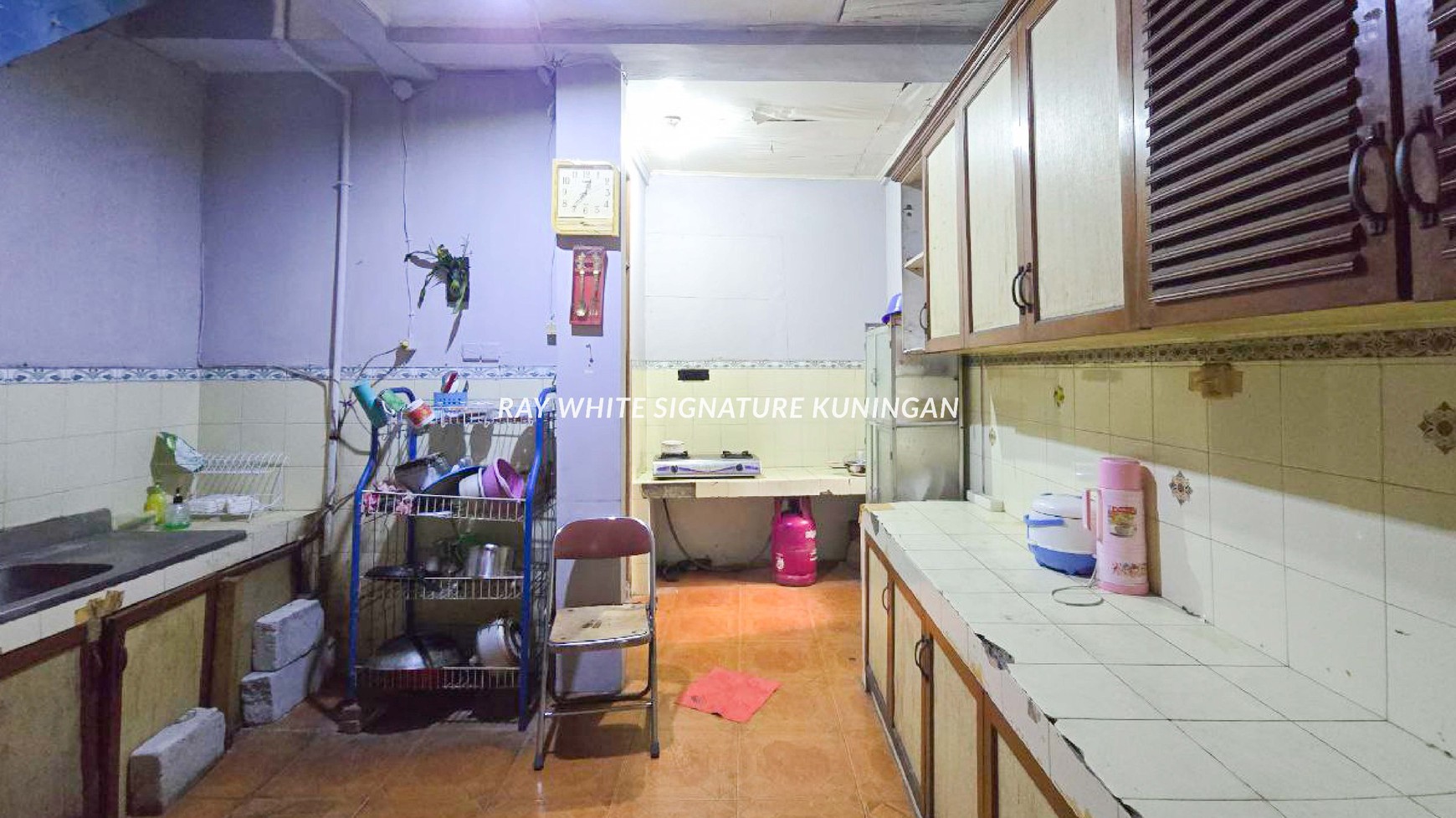 Rumah Lama 2 Lantai Lokasi Strategis di Setiabudi