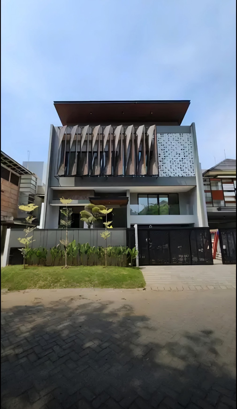 Dijual Rumah Baru Mewah Citraland Cluster Somerset Surabaya