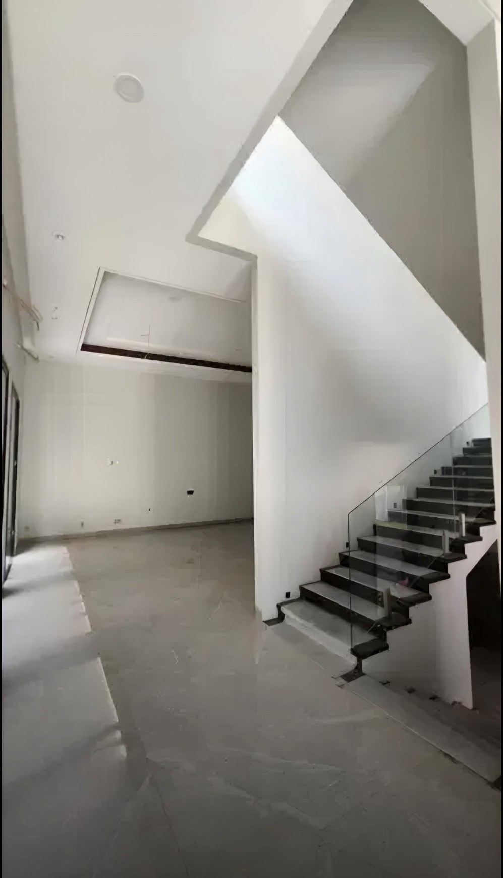 Dijual Rumah Baru Mewah Citraland Cluster Somerset Surabaya
