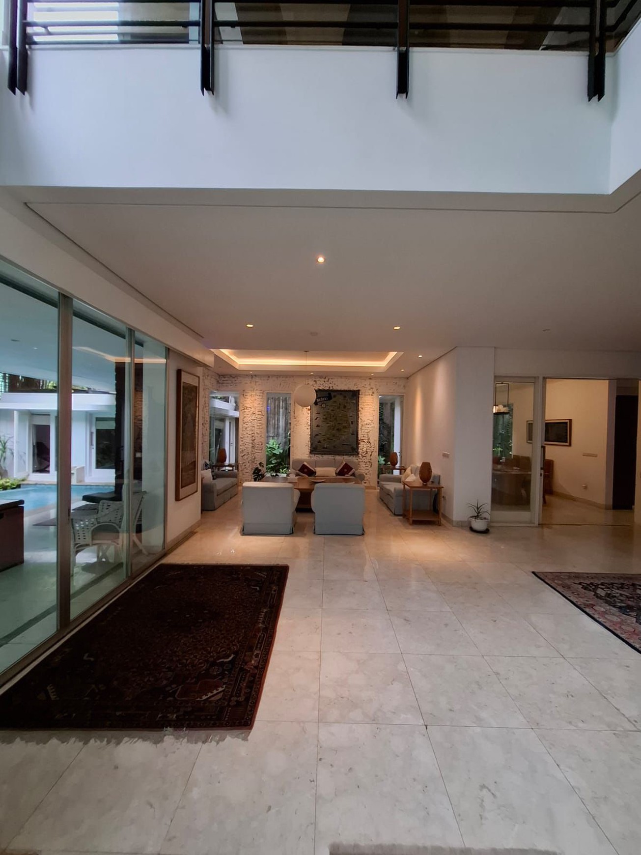 Rumah Hitung Tanah Area Cipete